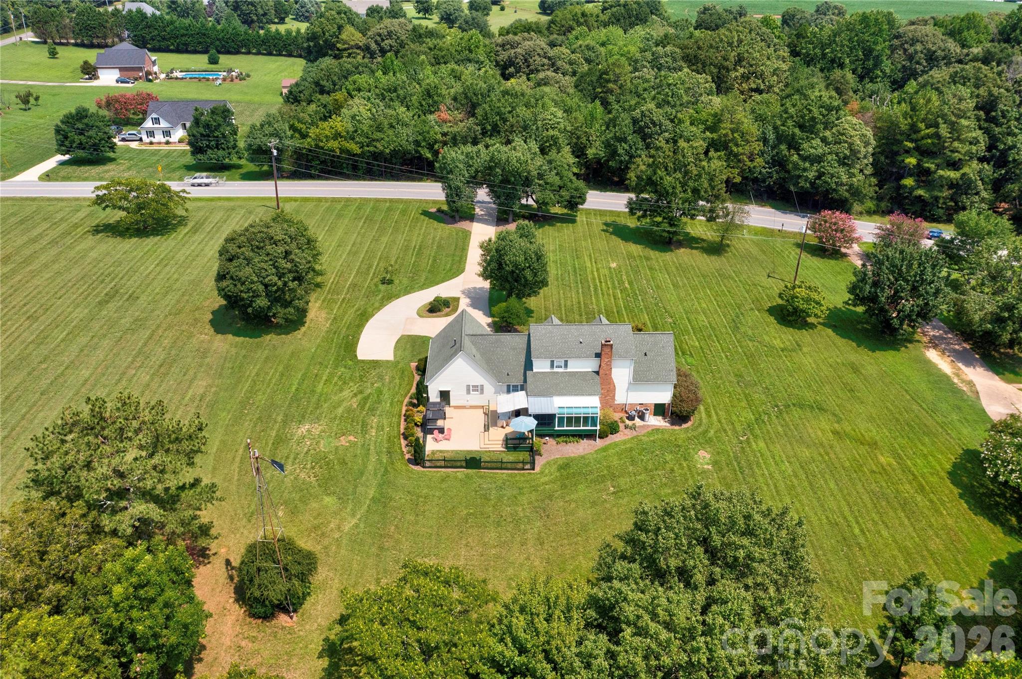 719 W Zion Church Road — Shelby