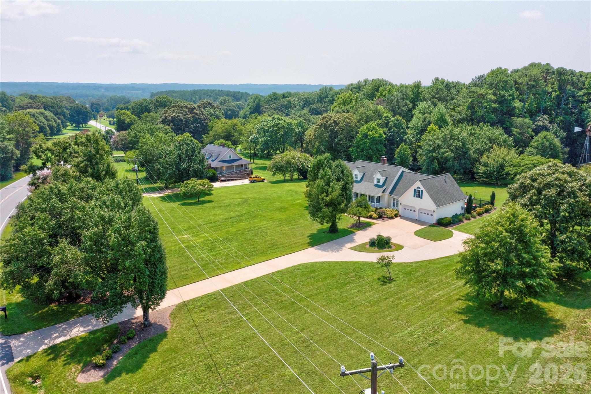 719 W Zion Church Road — Shelby