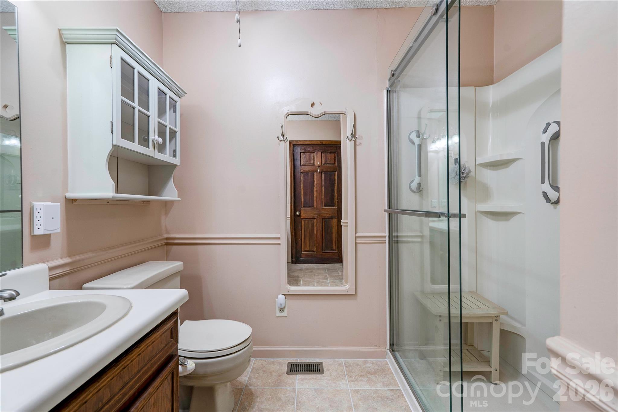 719 W Zion Church Road — Shelby