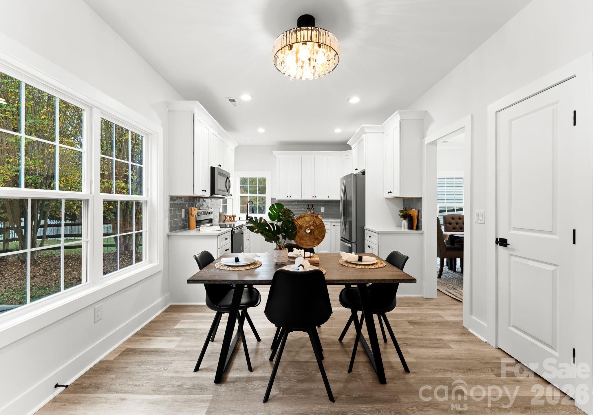 6923 Cascade Dream Court — Huntersville