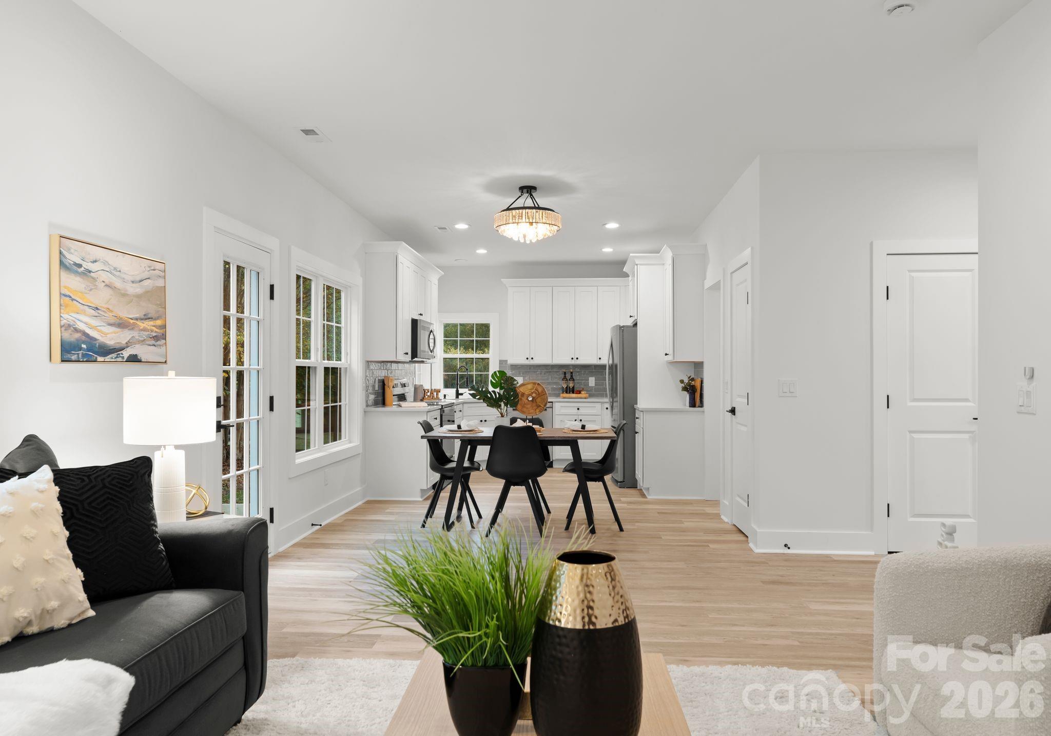 6923 Cascade Dream Court — Huntersville
