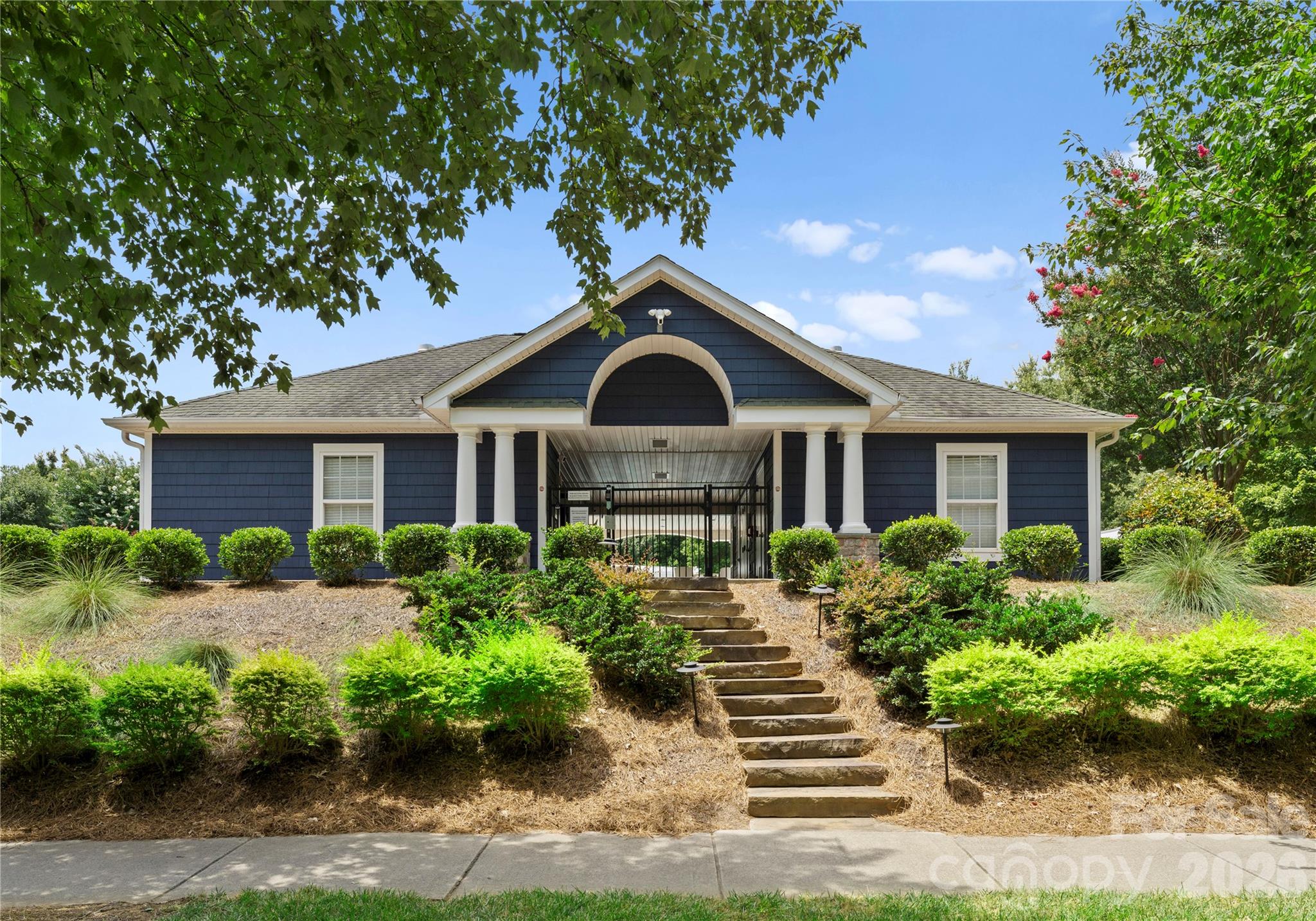 6923 Cascade Dream Court — Huntersville