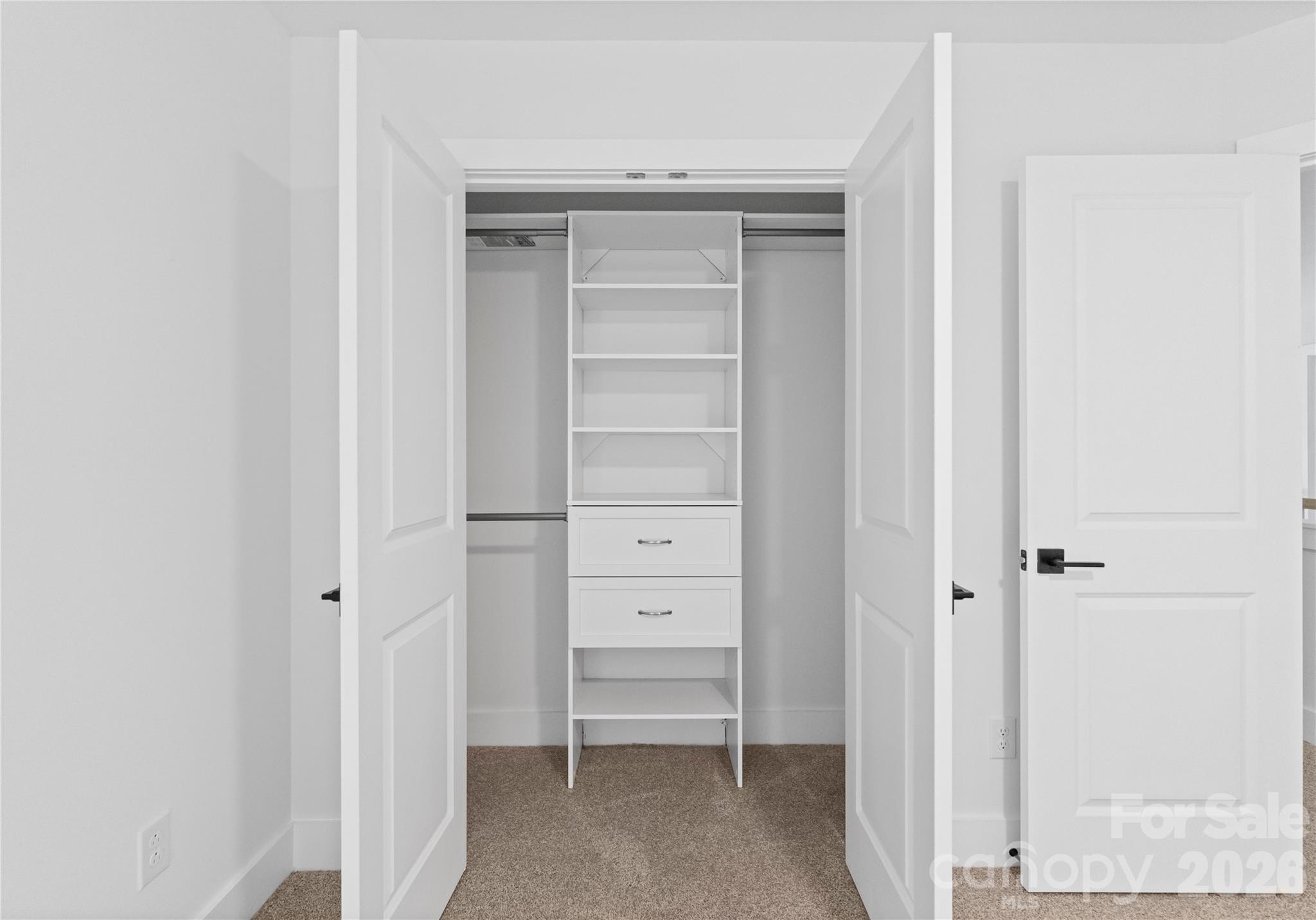 6923 Cascade Dream Court — Huntersville