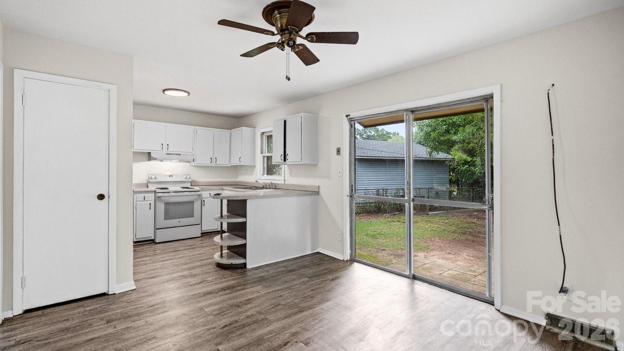 634 Kentbrook Drive — Charlotte