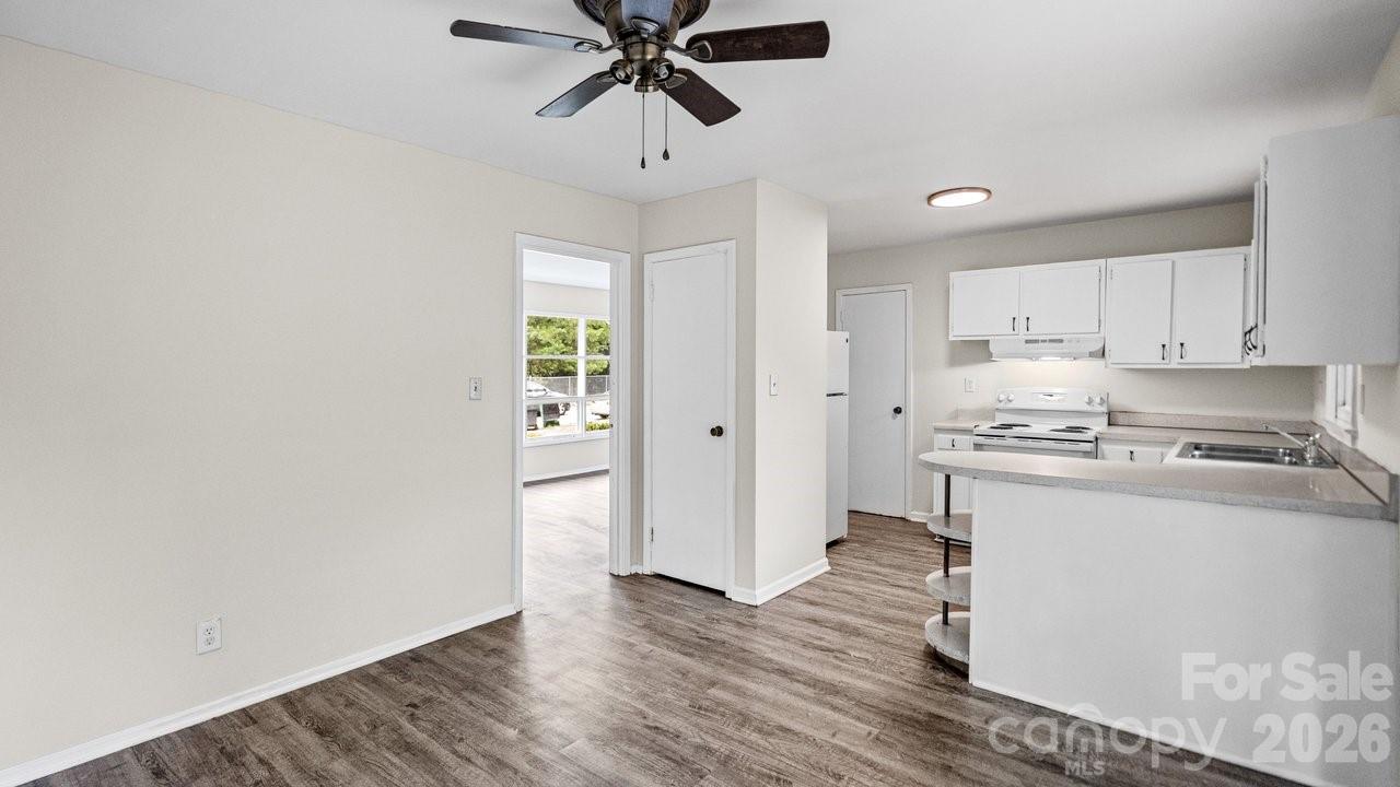 634 Kentbrook Drive — Charlotte