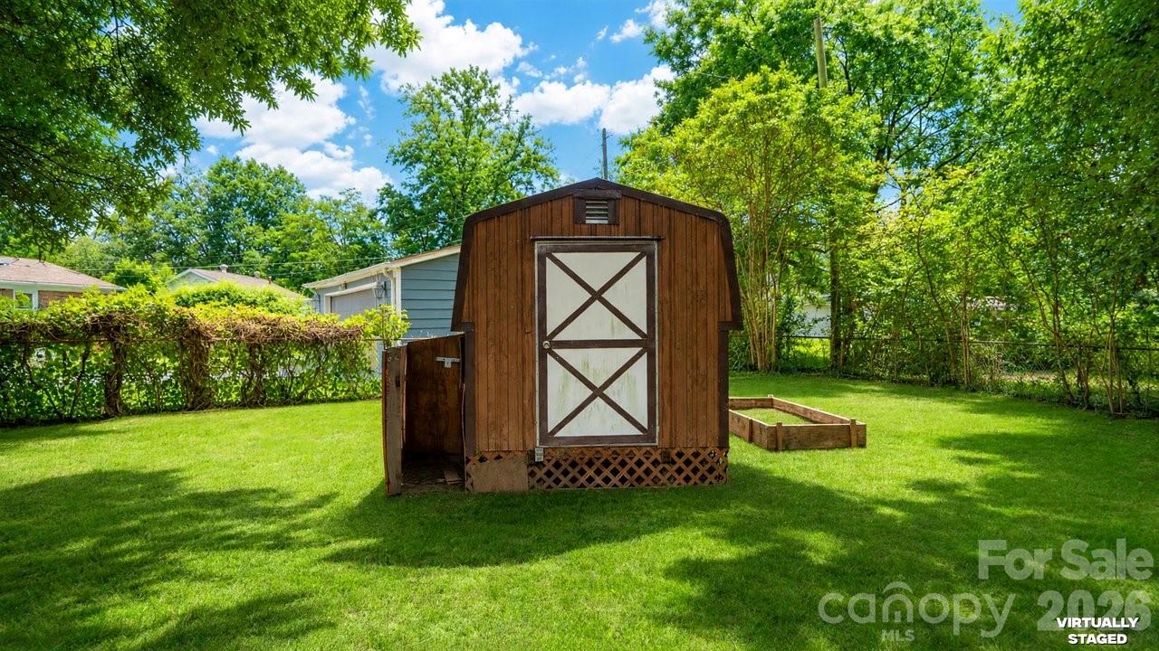 634 Kentbrook Drive — Charlotte