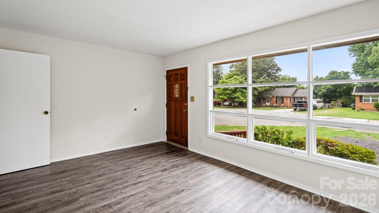 634 Kentbrook Drive — Charlotte
