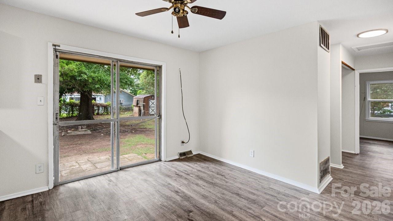 634 Kentbrook Drive — Charlotte