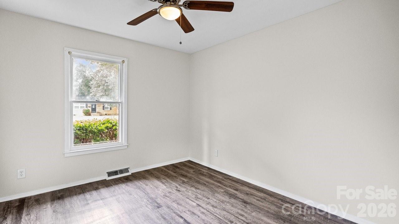634 Kentbrook Drive — Charlotte
