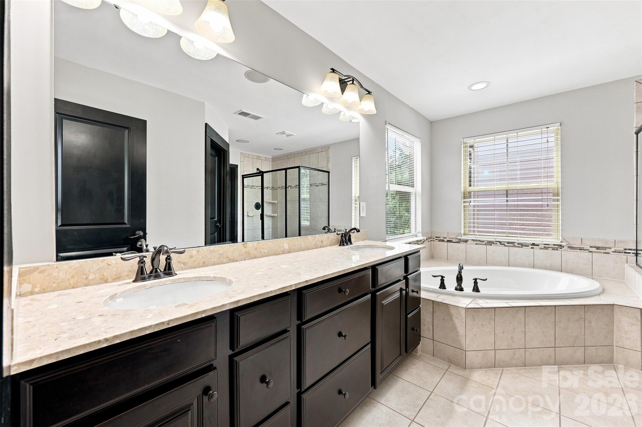 2507 Alyssa Lane — Charlotte