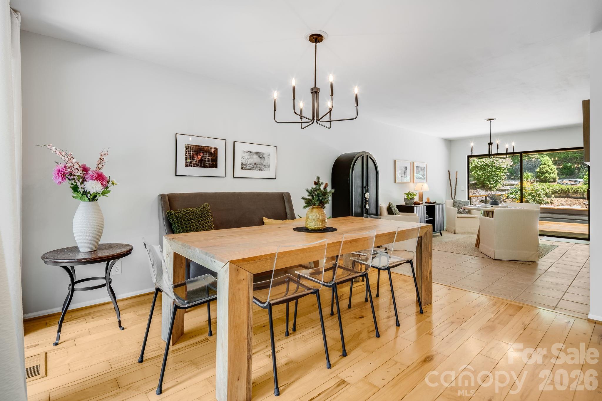 2752 Gerton Highway — Gerton