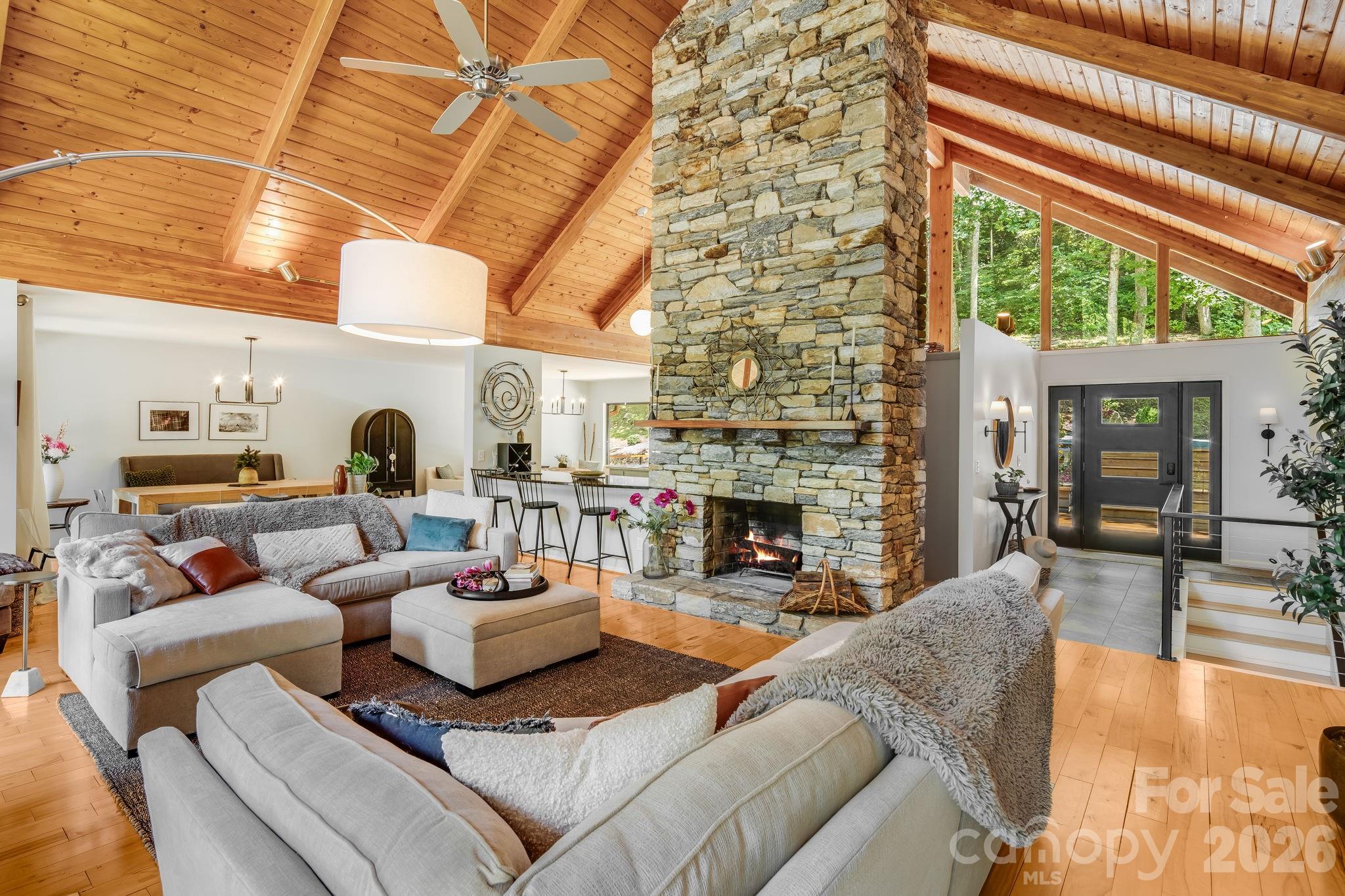 2752 Gerton Highway — Gerton
