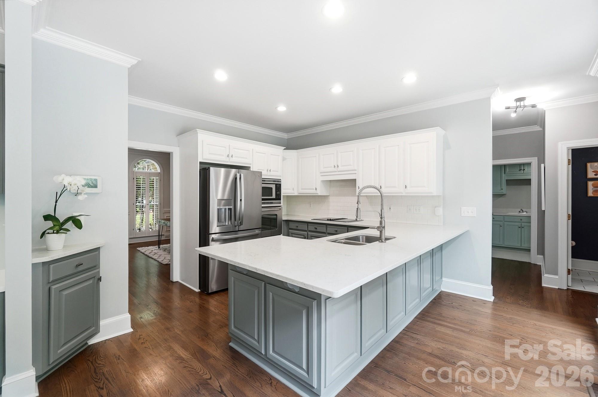 10427 Hadleigh Place — Charlotte