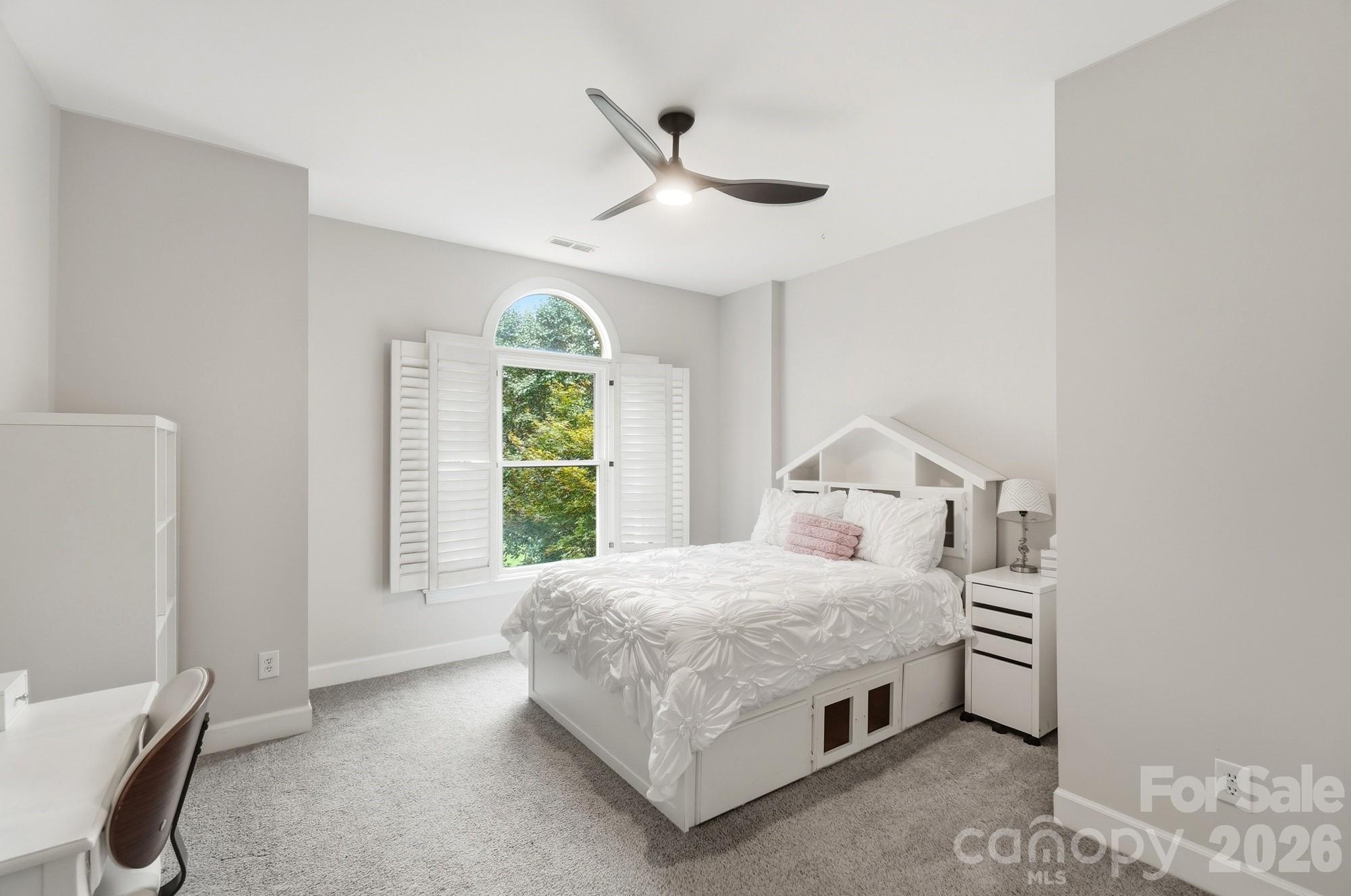 10427 Hadleigh Place — Charlotte