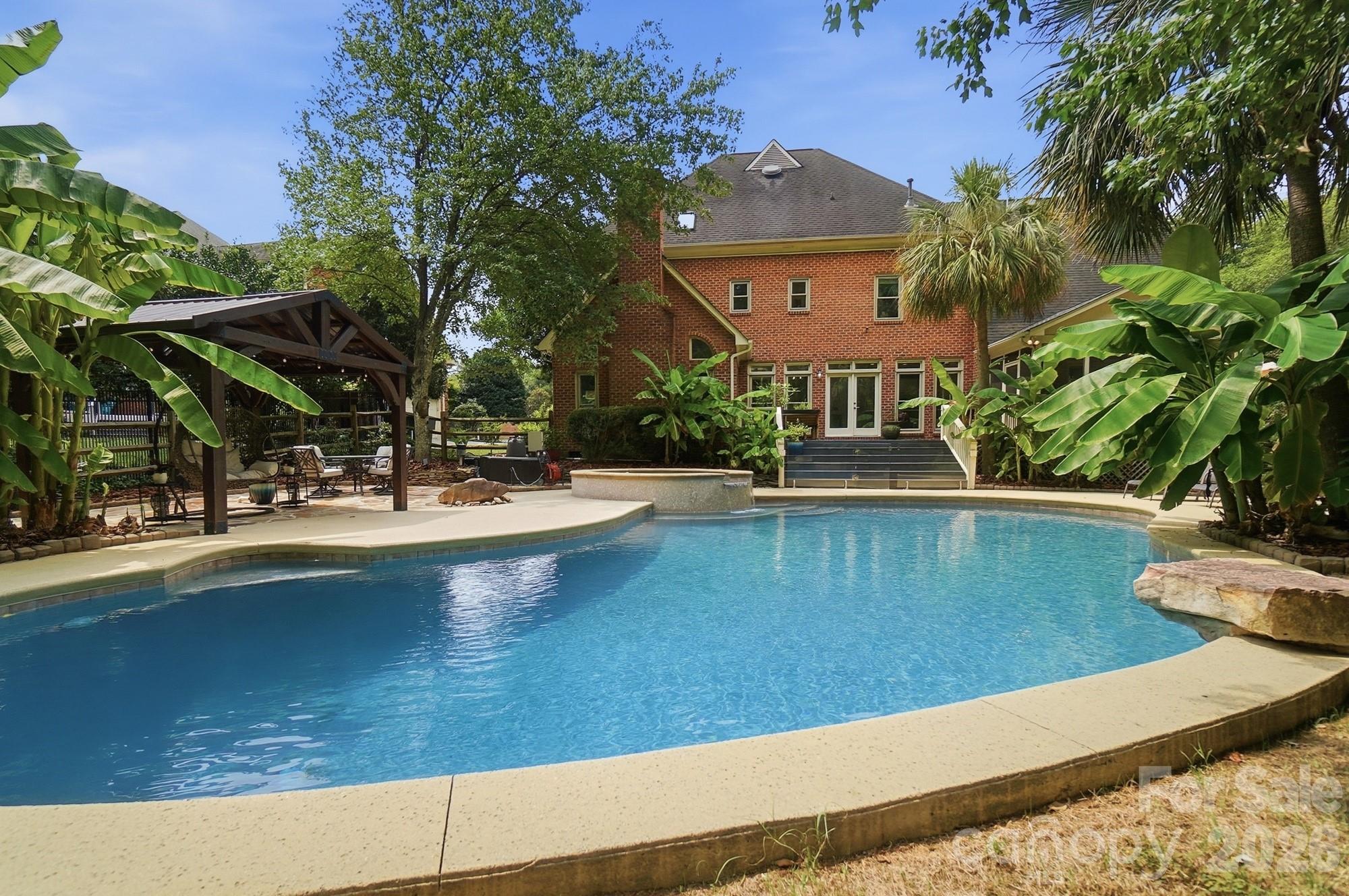 10427 Hadleigh Place — Charlotte