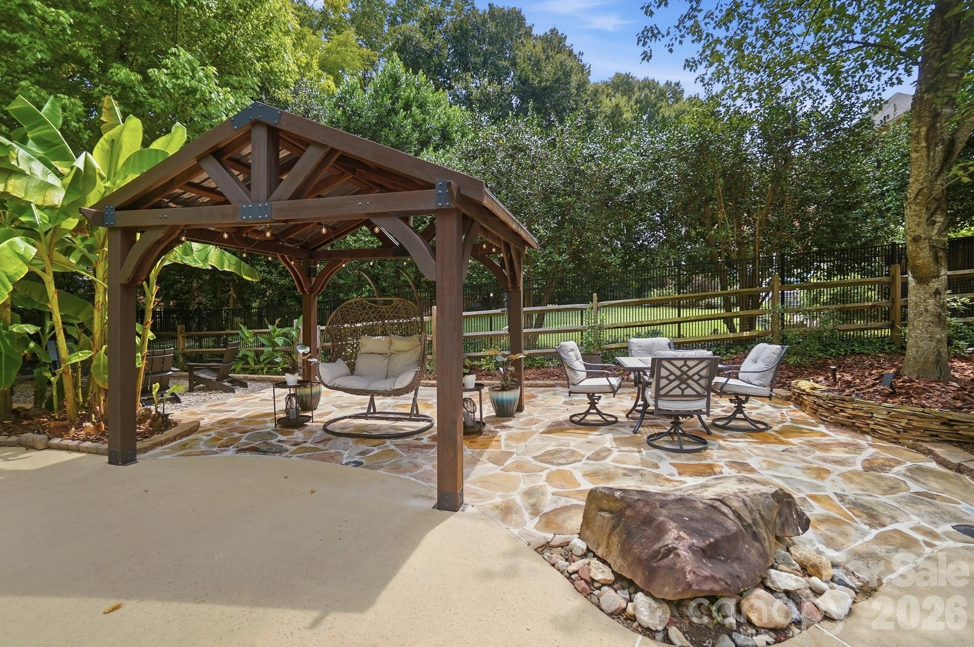 10427 Hadleigh Place — Charlotte