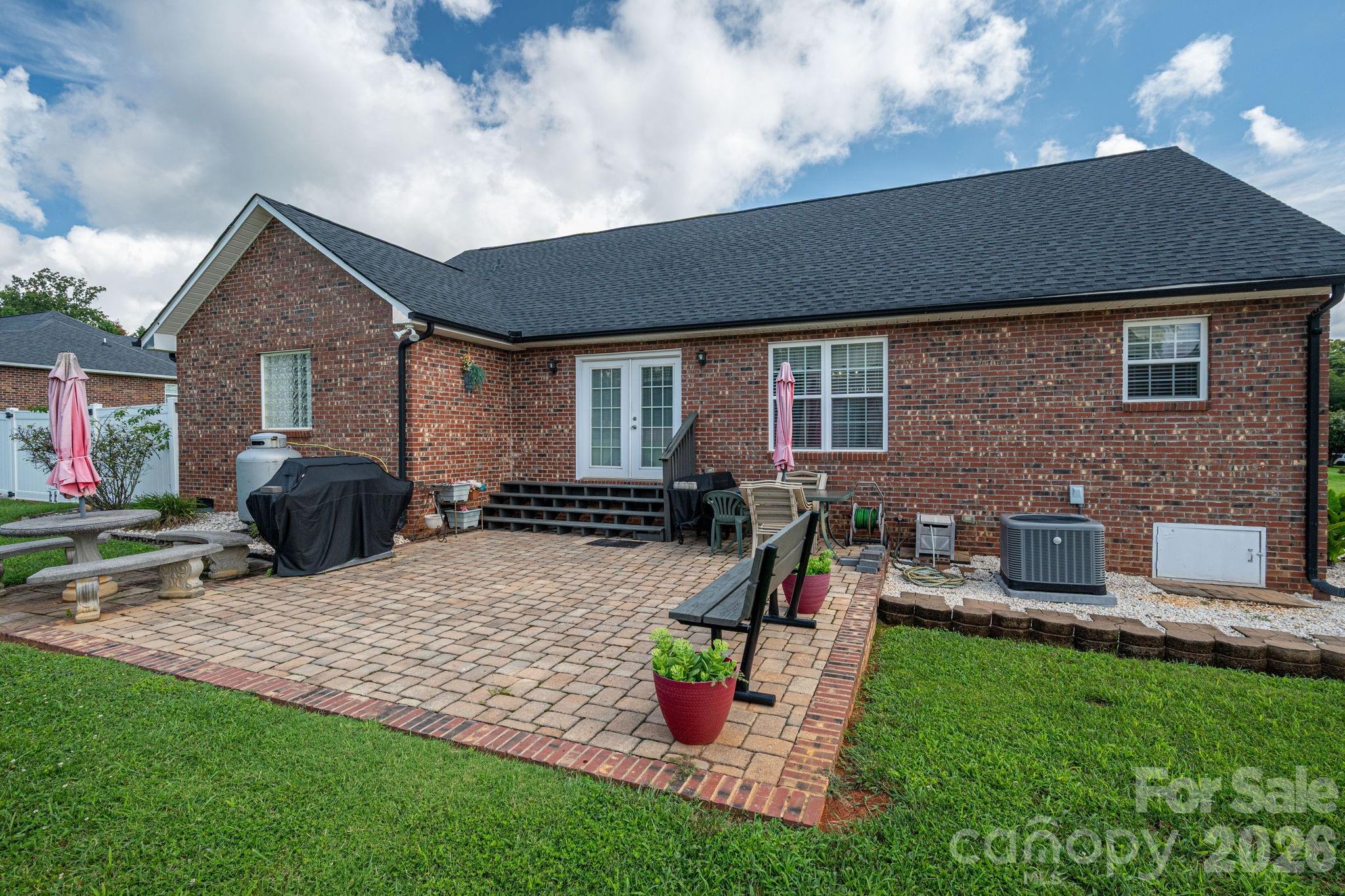 1882 Shuford Road — Lincolnton