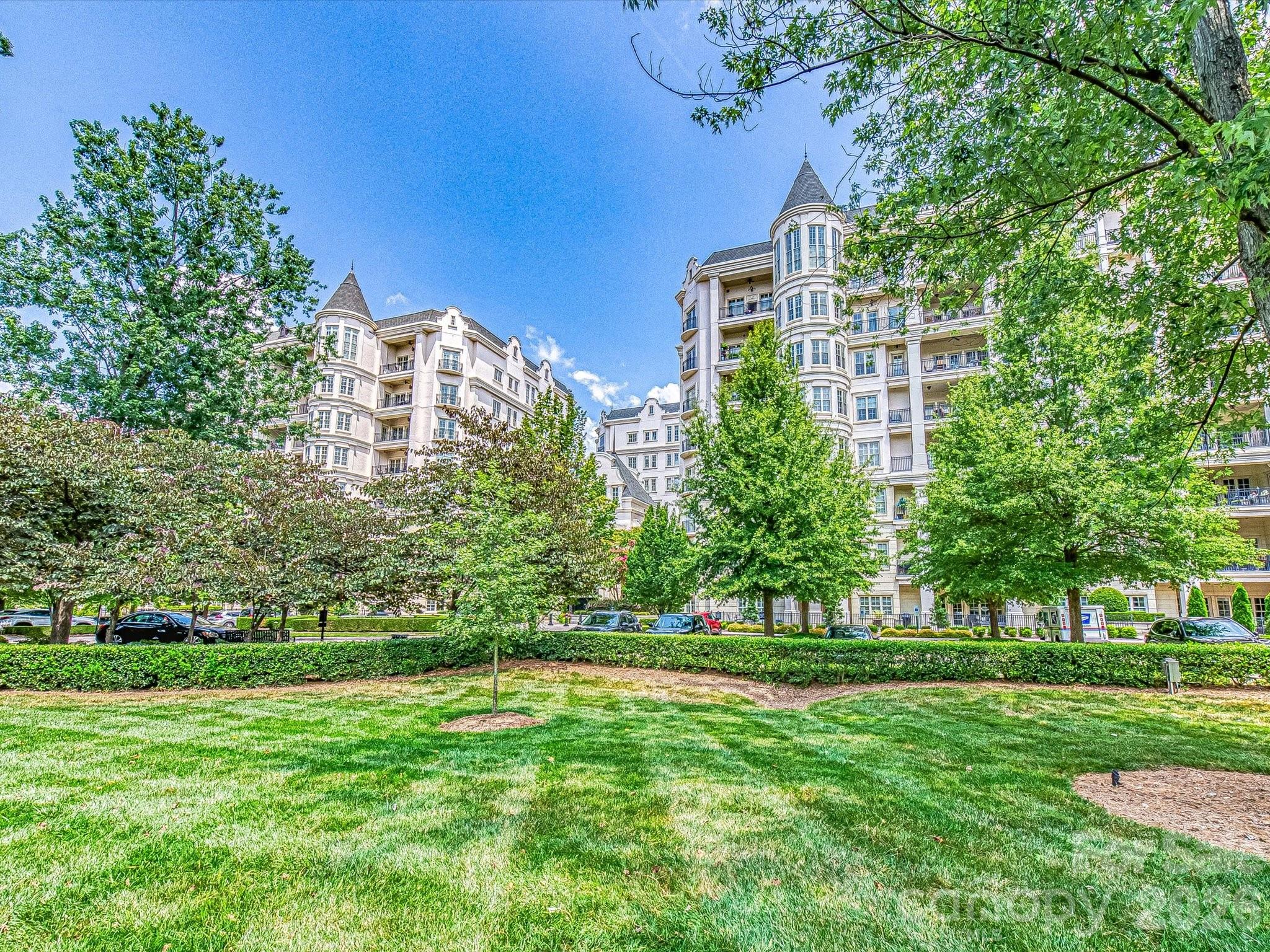 2823 Providence Road #338 — Charlotte