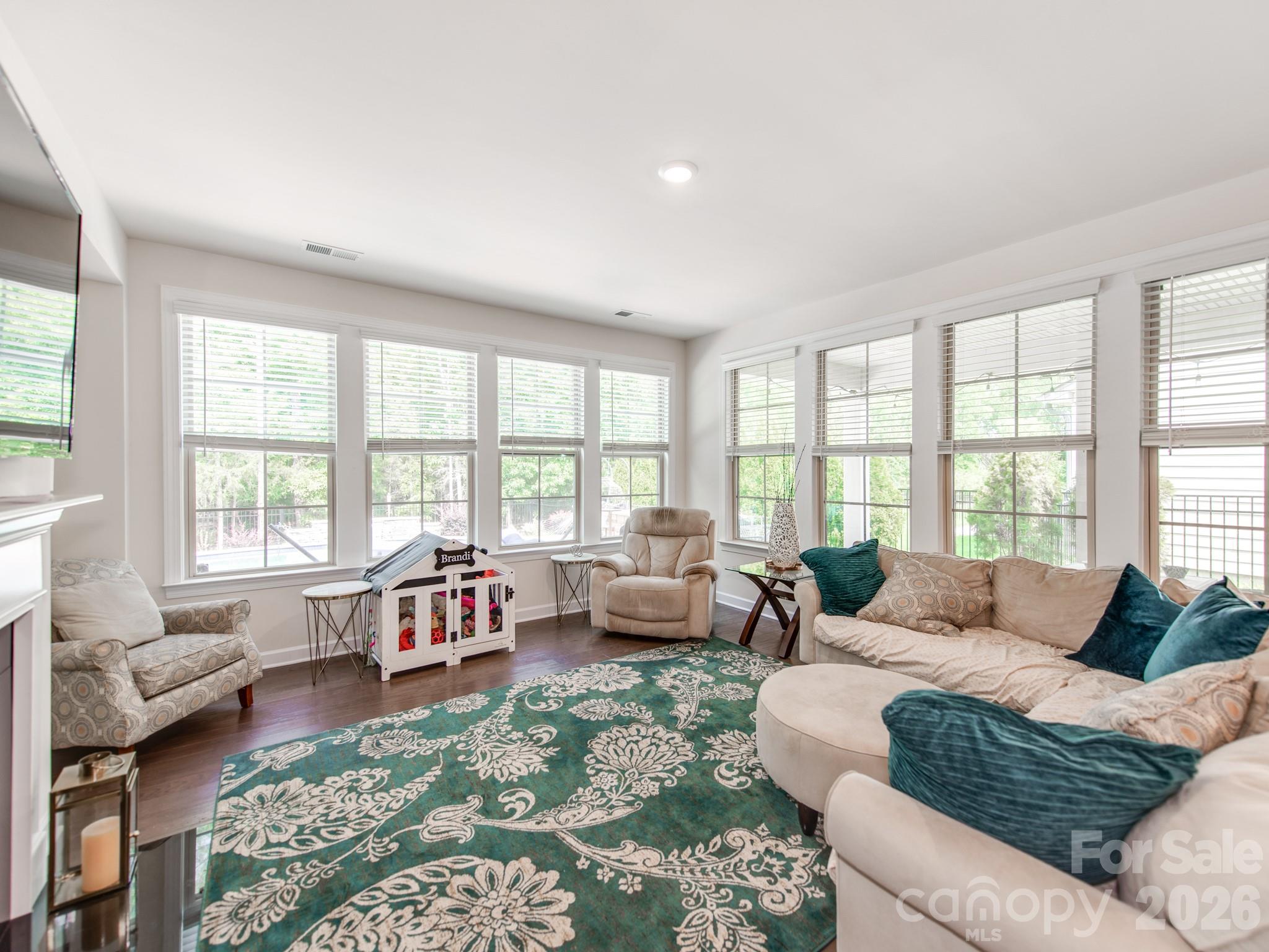 8022 Cornhill Avenue — Charlotte