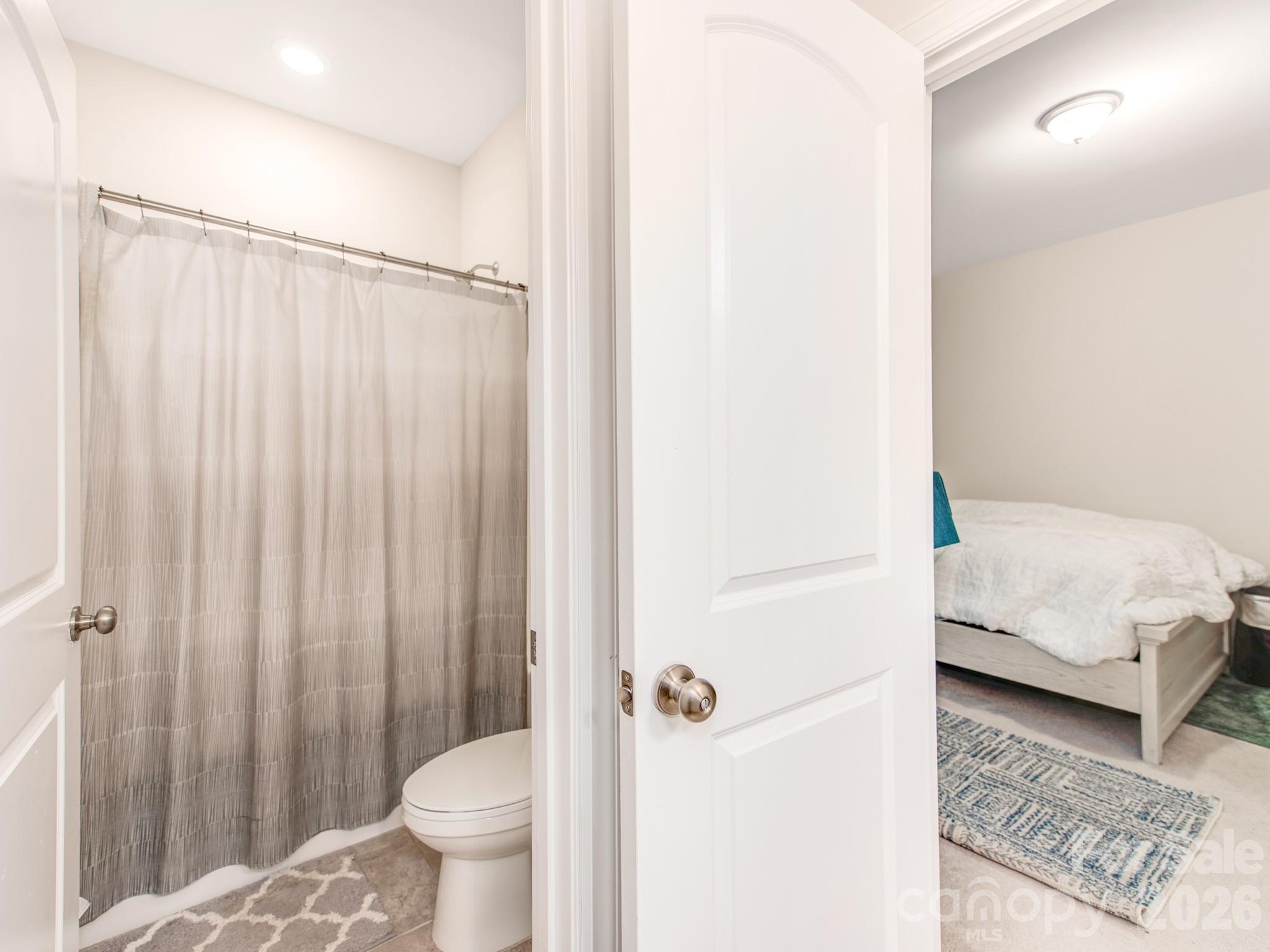 8022 Cornhill Avenue — Charlotte