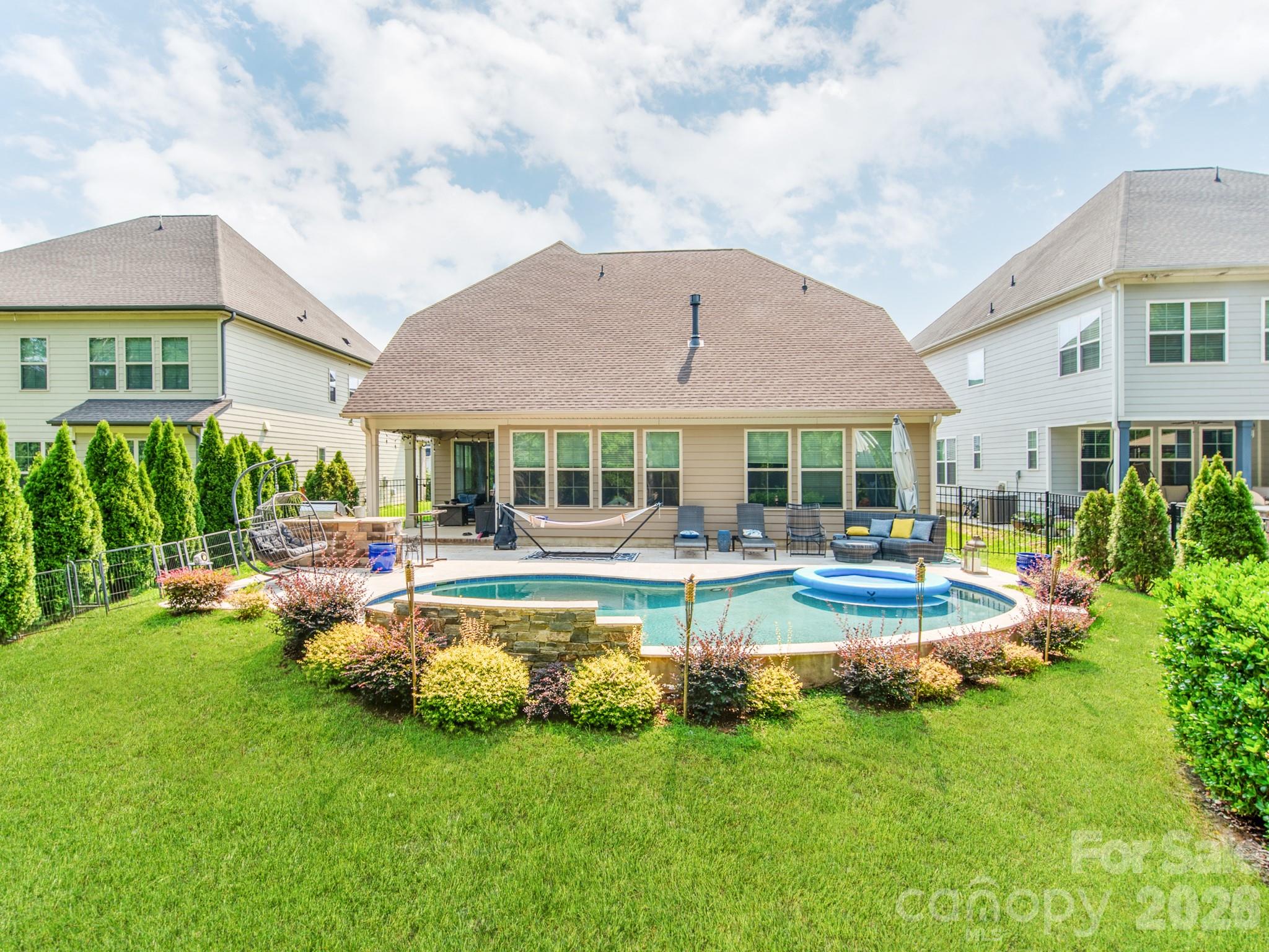 8022 Cornhill Avenue — Charlotte