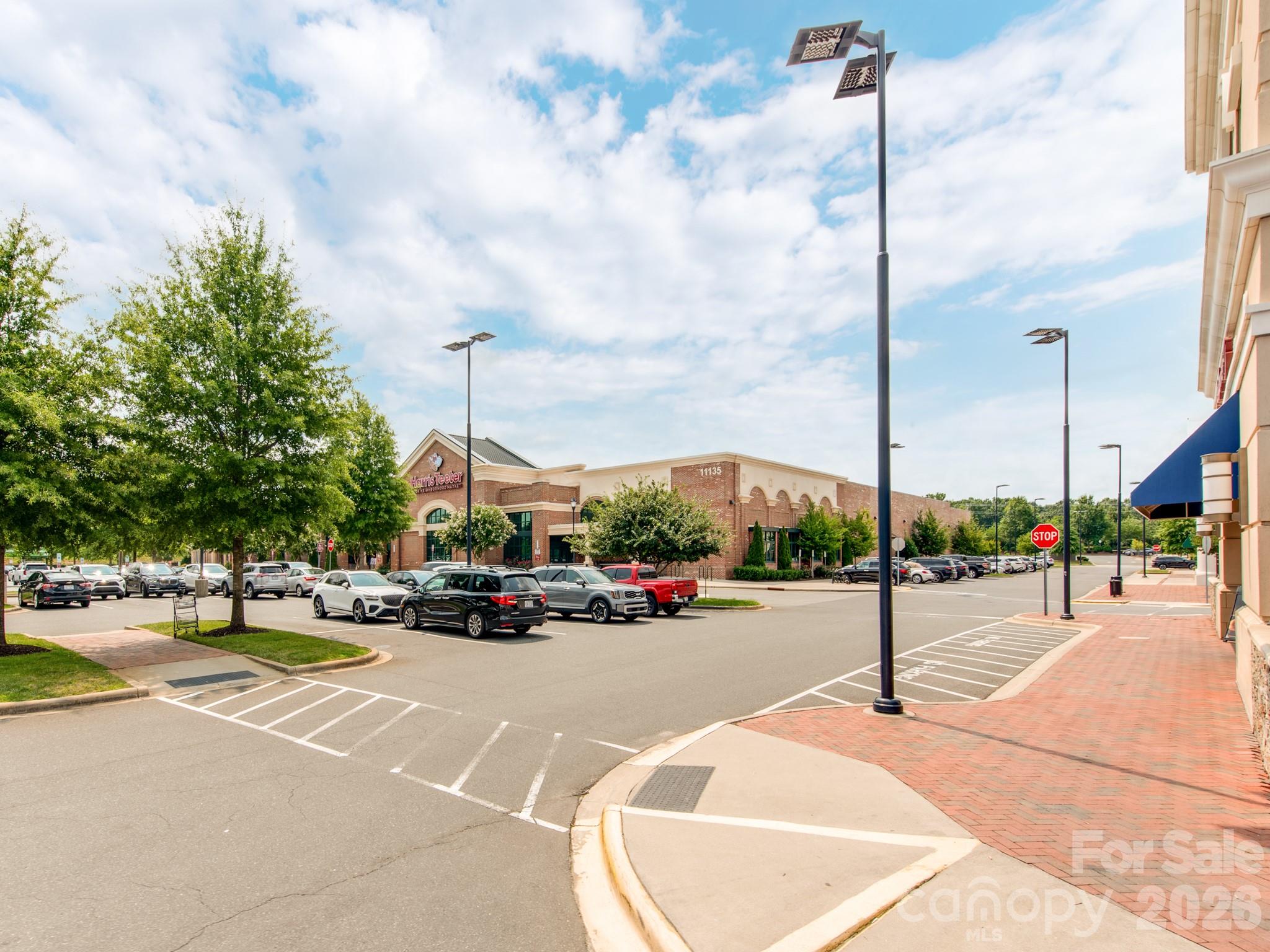 8022 Cornhill Avenue — Charlotte