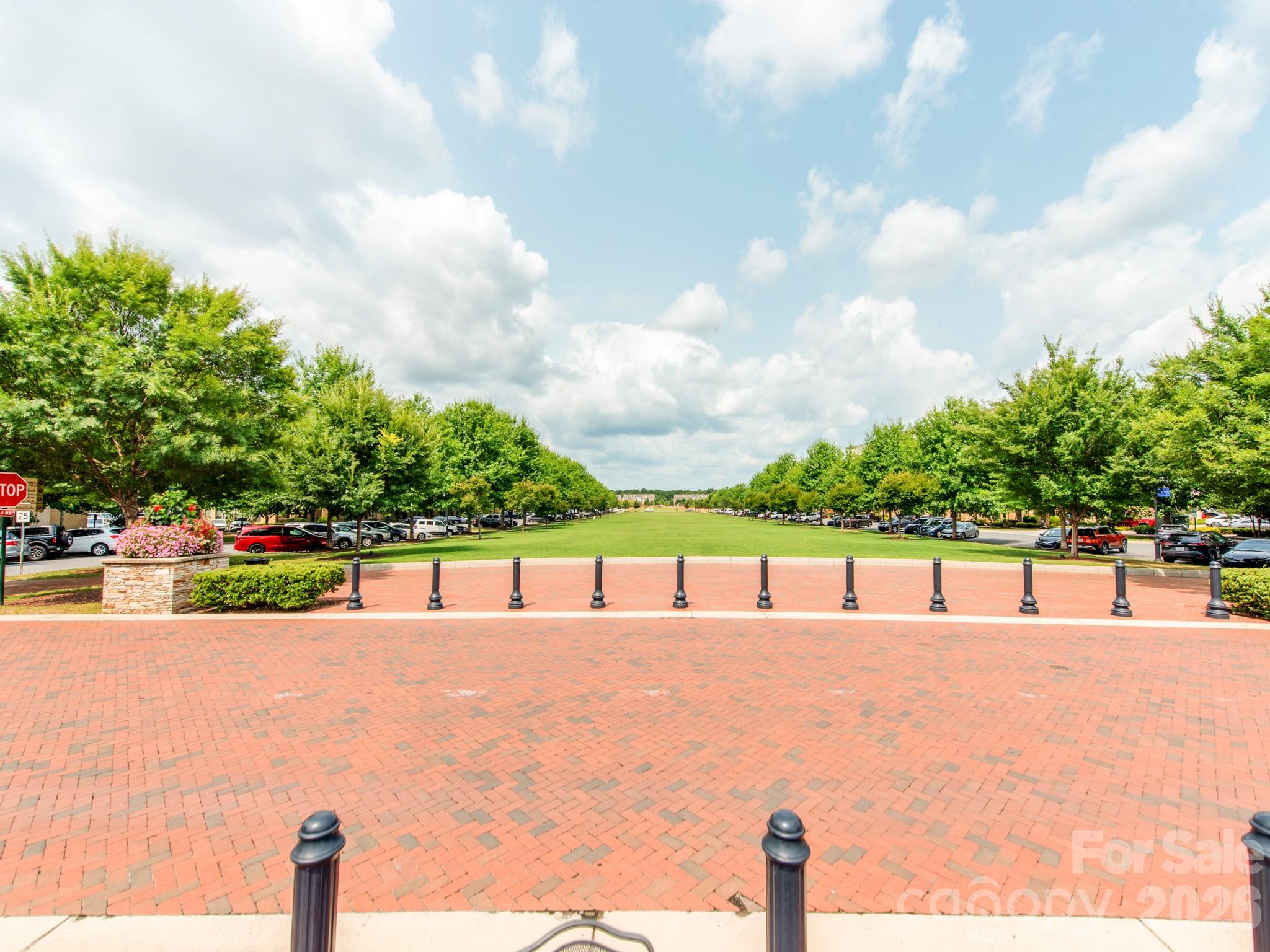 8022 Cornhill Avenue — Charlotte