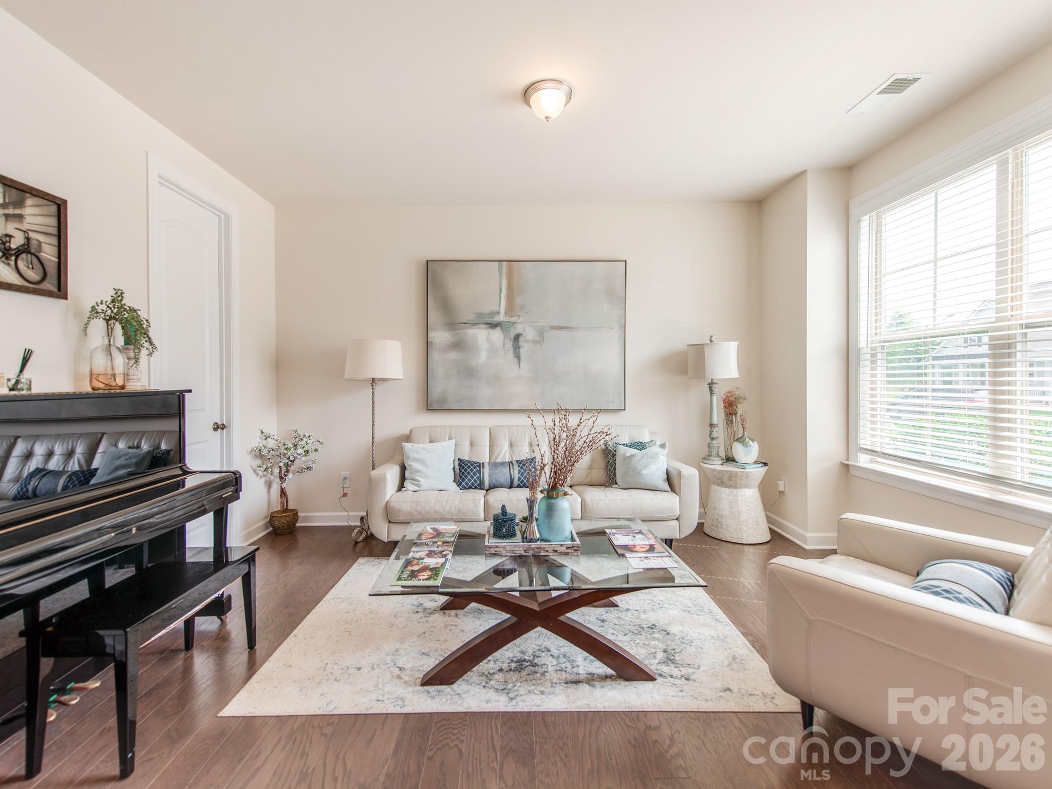 8022 Cornhill Avenue — Charlotte