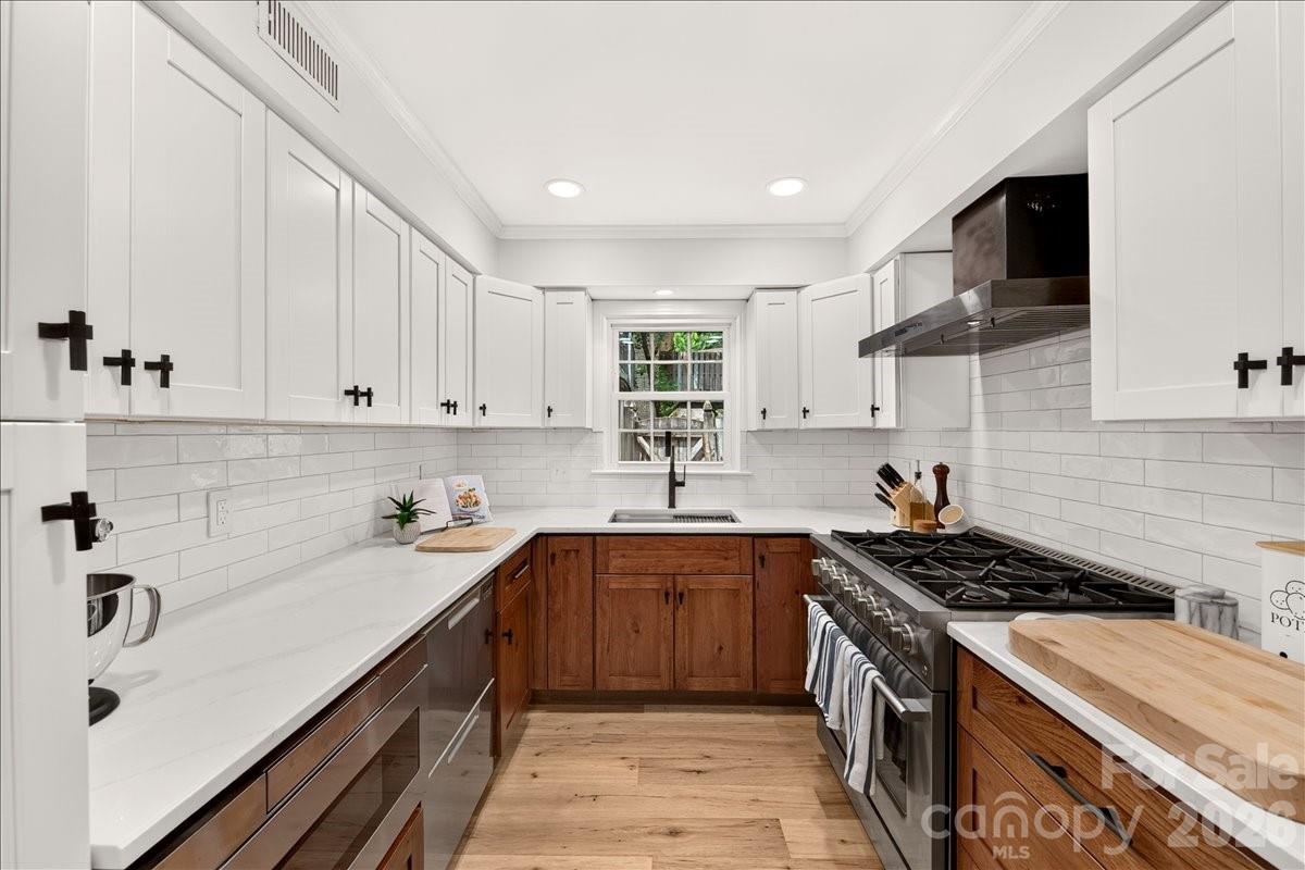 3500 Colony Road #E — Charlotte