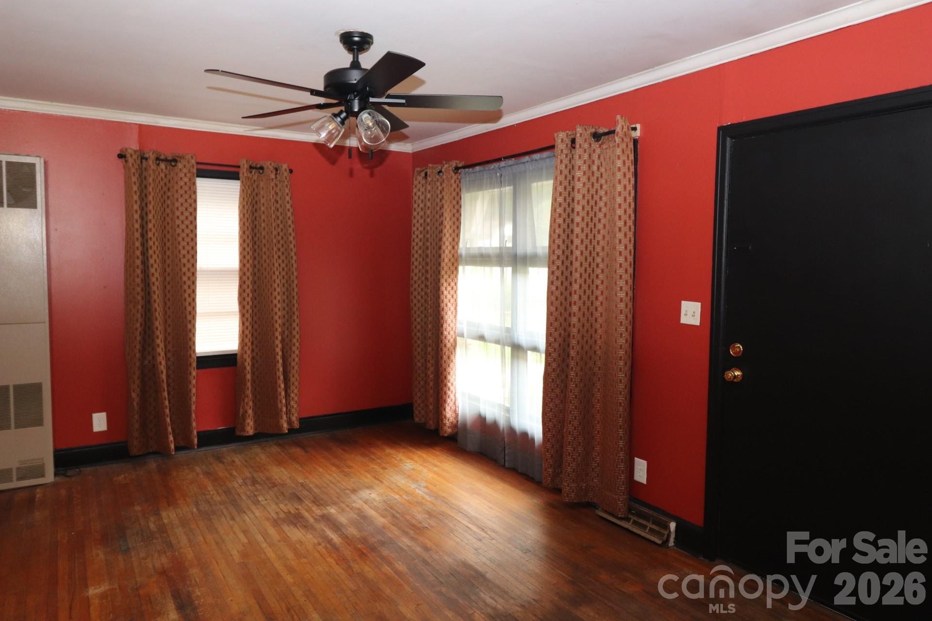 608 Westwood Circle — Gastonia