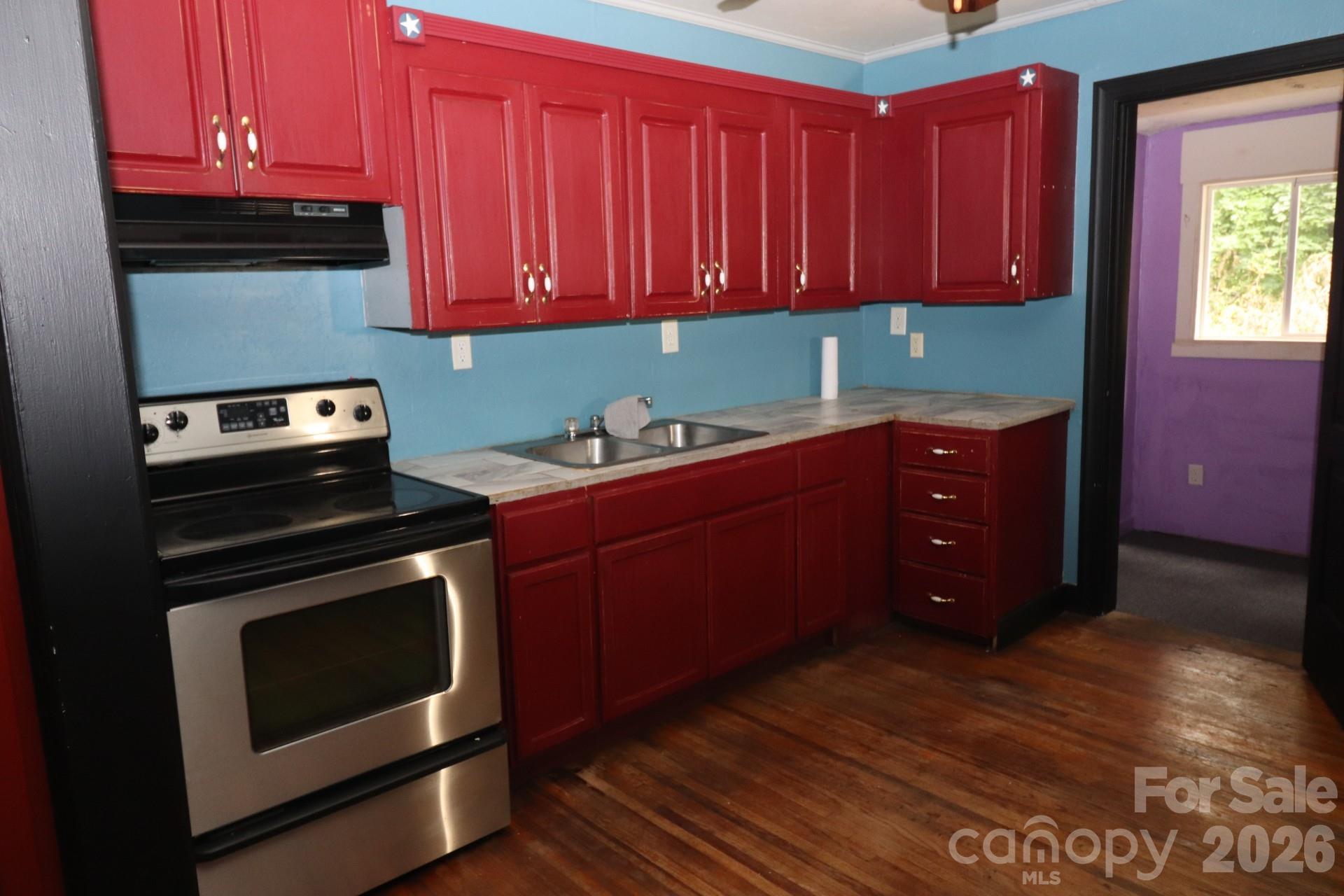 608 Westwood Circle — Gastonia