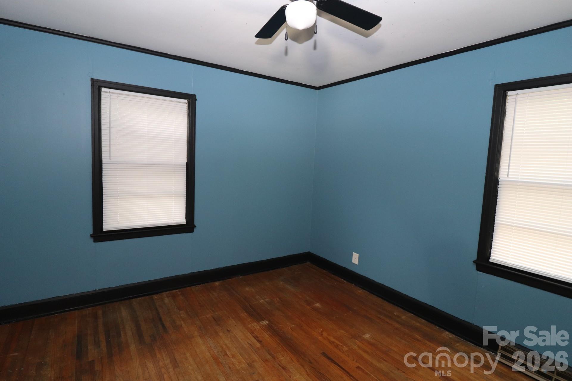 608 Westwood Circle — Gastonia