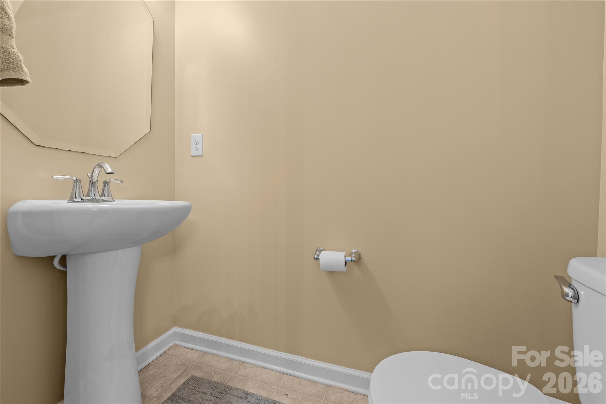 1209 Skywatch Lane #121 — Monroe