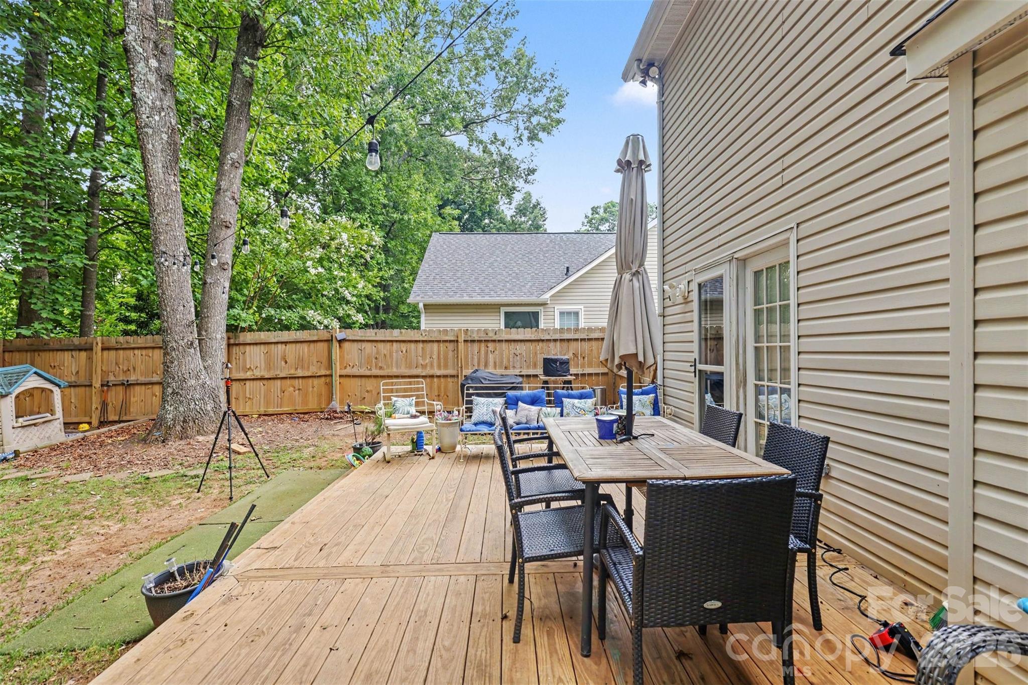 4228 Huntmeadow Drive — Charlotte