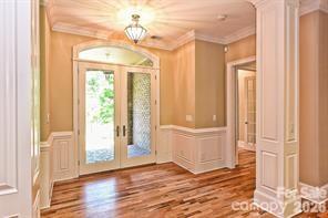8680 Hills Dell Drive — Charlotte