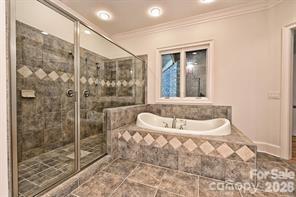 8680 Hills Dell Drive — Charlotte