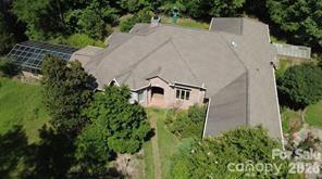 8680 Hills Dell Drive — Charlotte