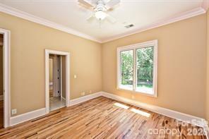 8680 Hills Dell Drive — Charlotte