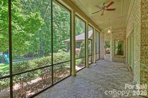 8680 Hills Dell Drive — Charlotte