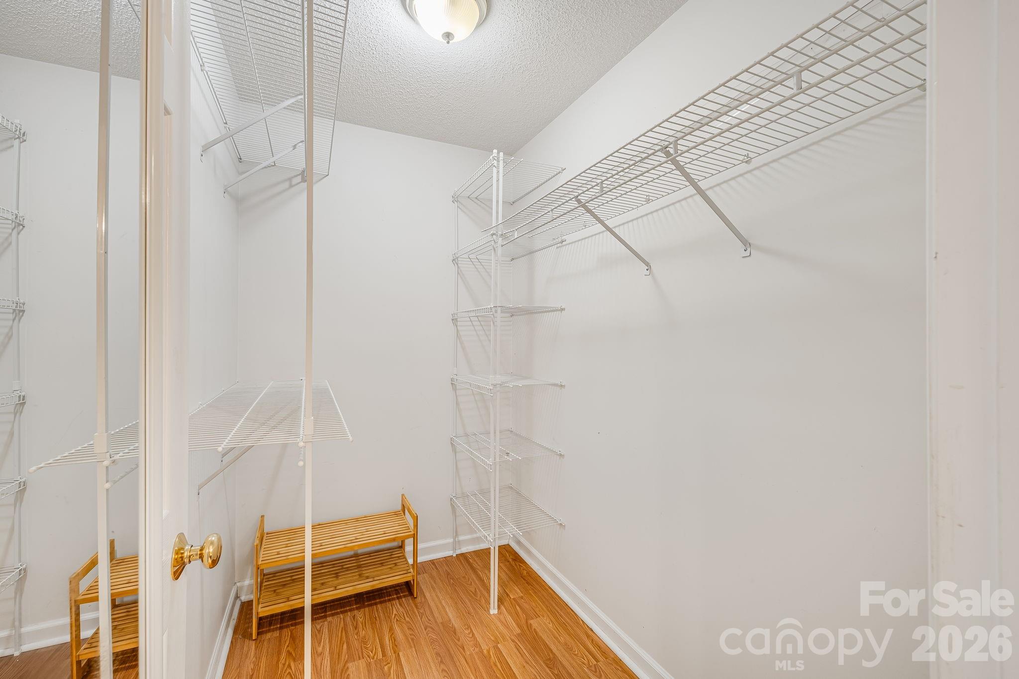 6 Arrowhead Lane — Weaverville