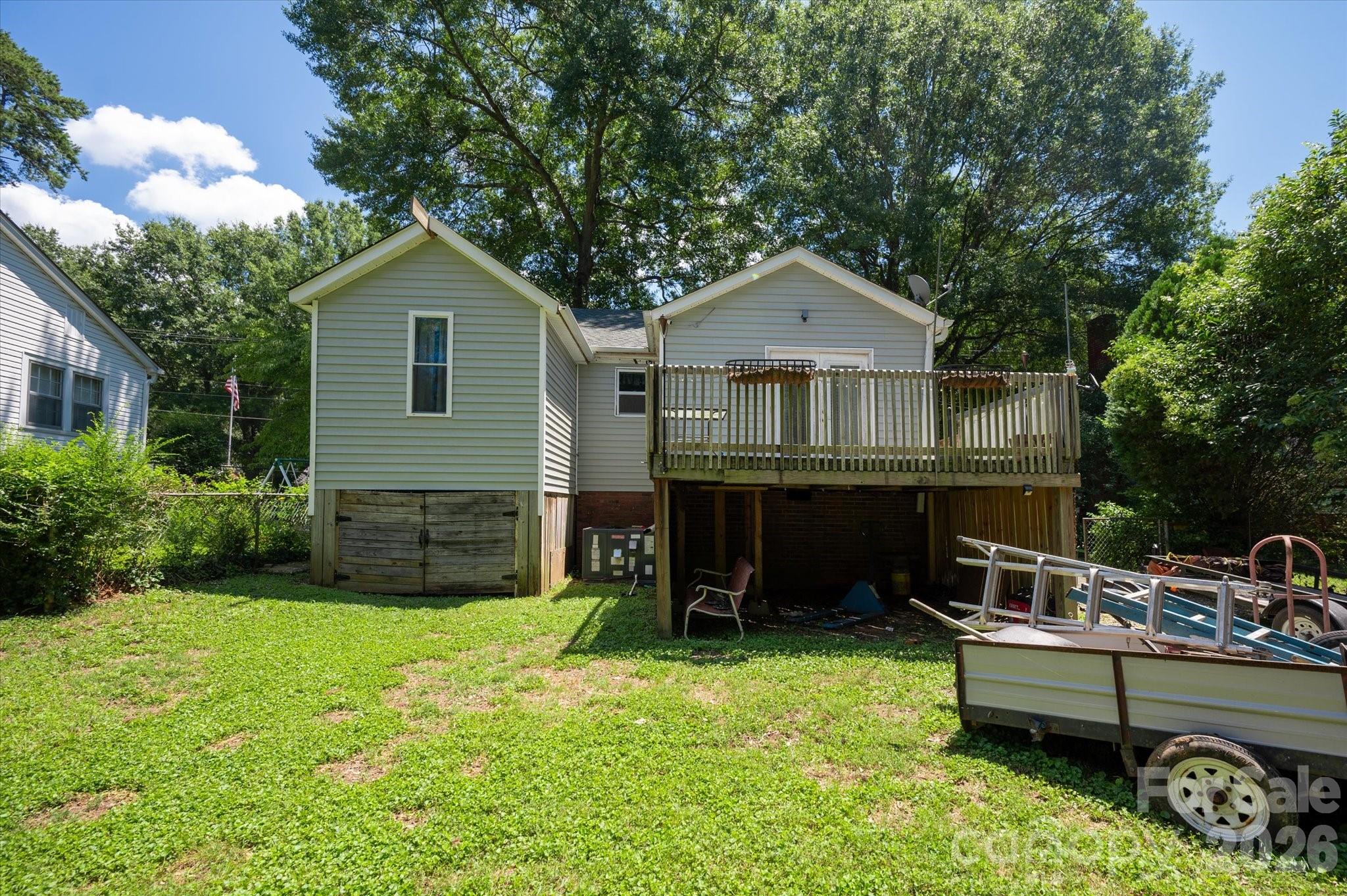 709 N Weldon Street — Gastonia