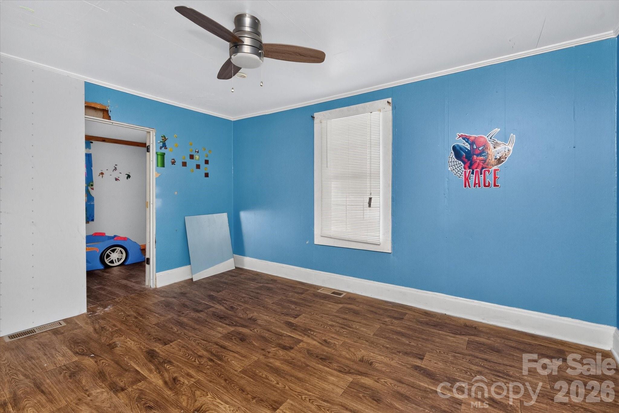 709 N Weldon Street — Gastonia