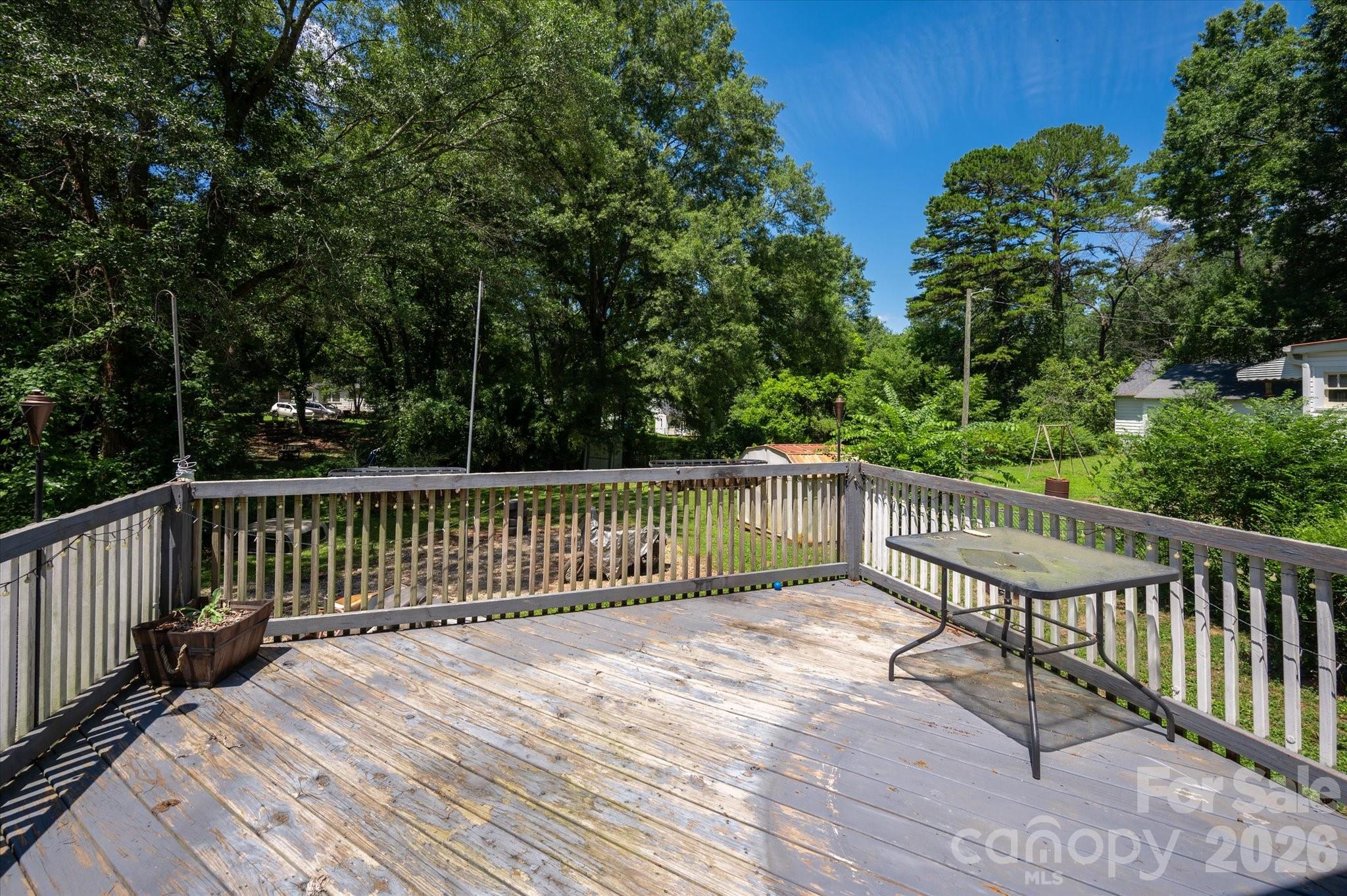 709 N Weldon Street — Gastonia