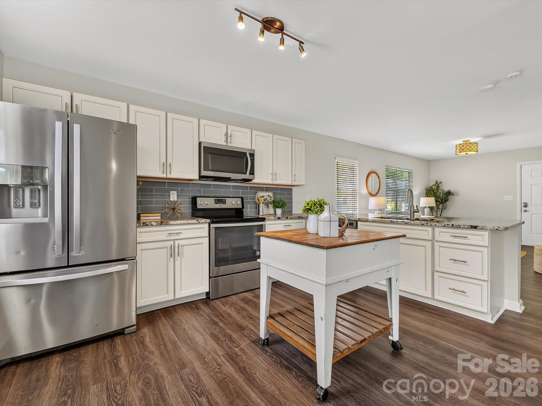 1521 Sumter Avenue — Charlotte
