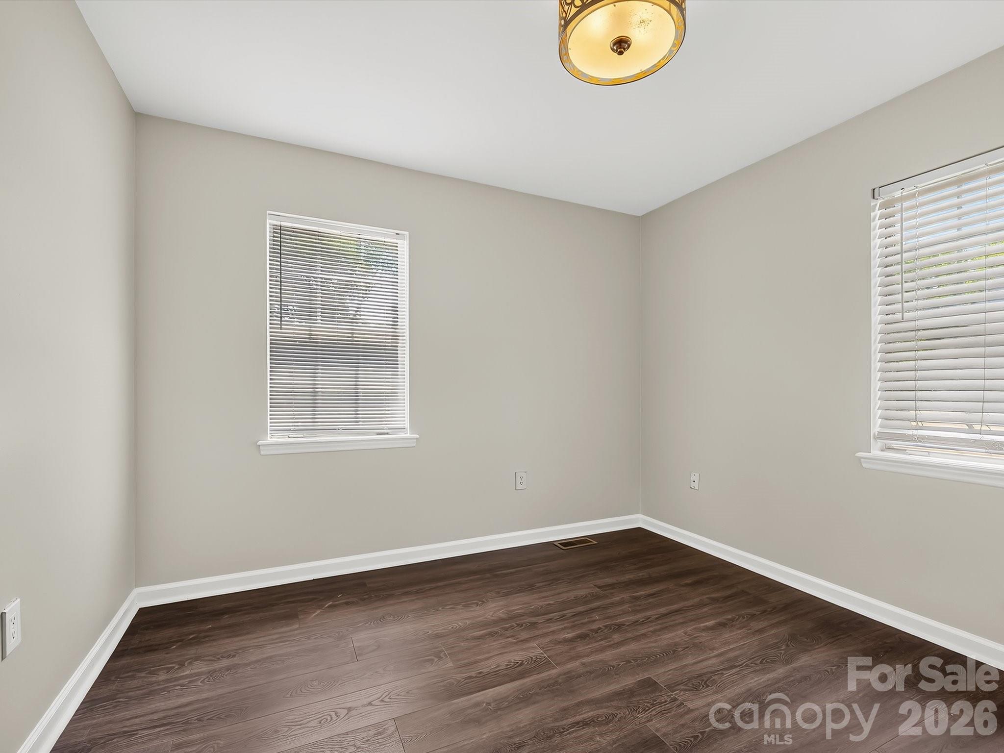 1521 Sumter Avenue — Charlotte