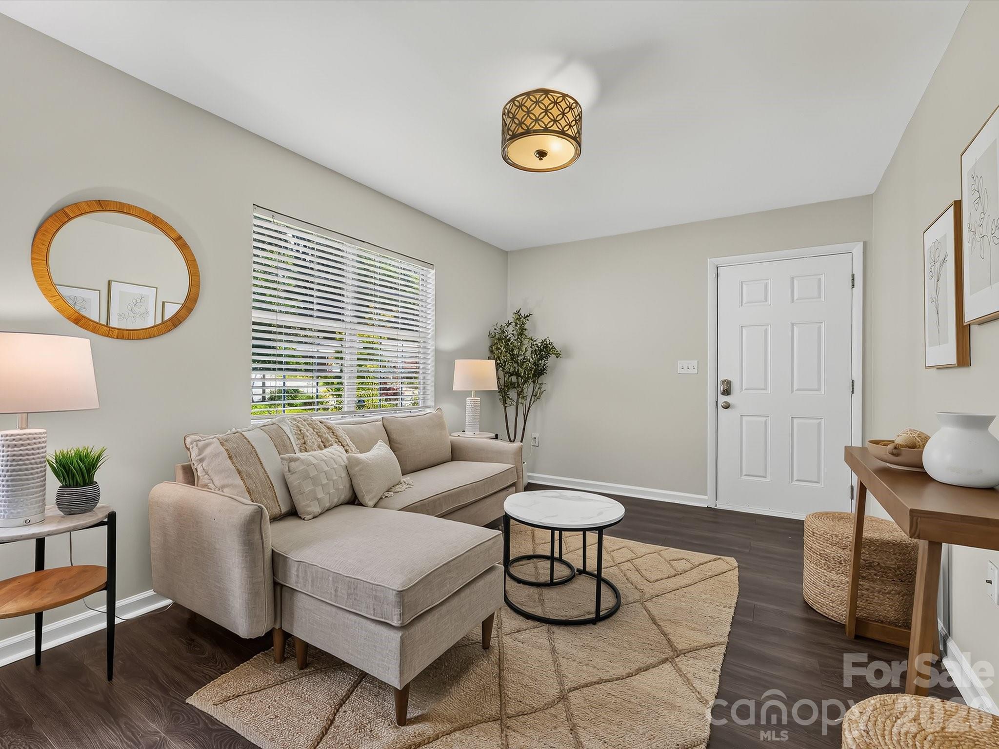 1521 Sumter Avenue — Charlotte