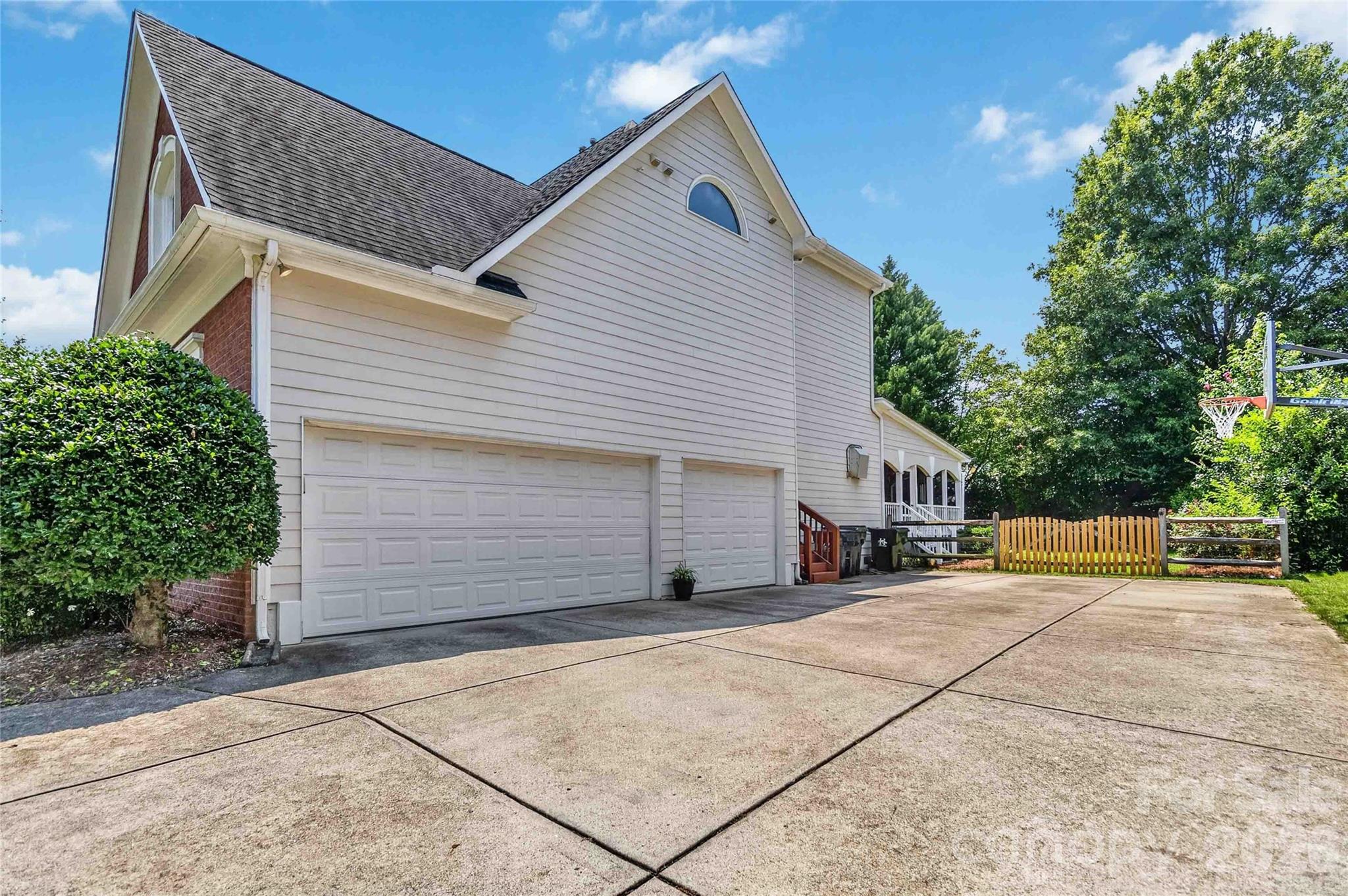 16511 Segars Lane — Huntersville