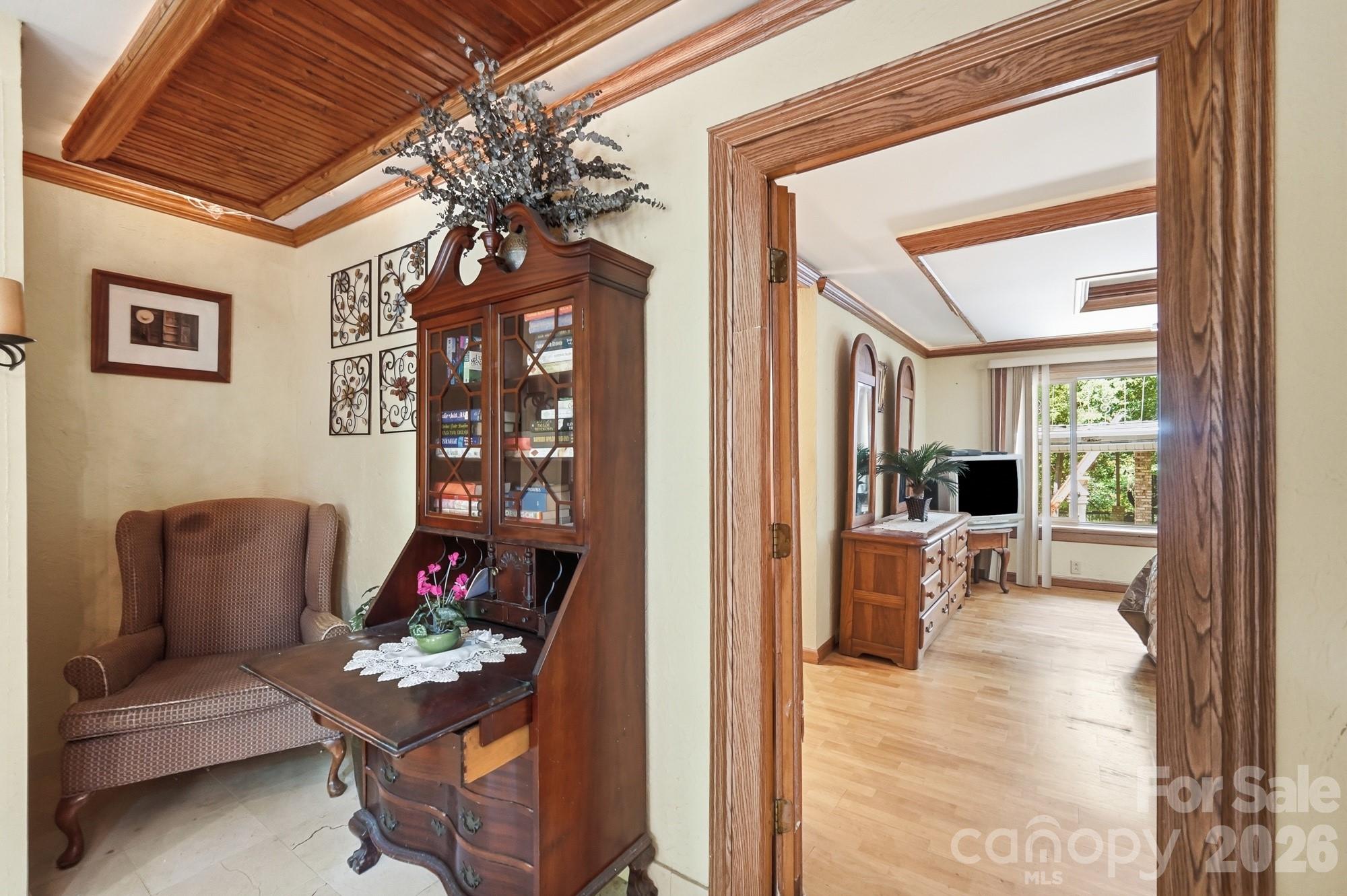 223 Millwood Lane — Charlotte