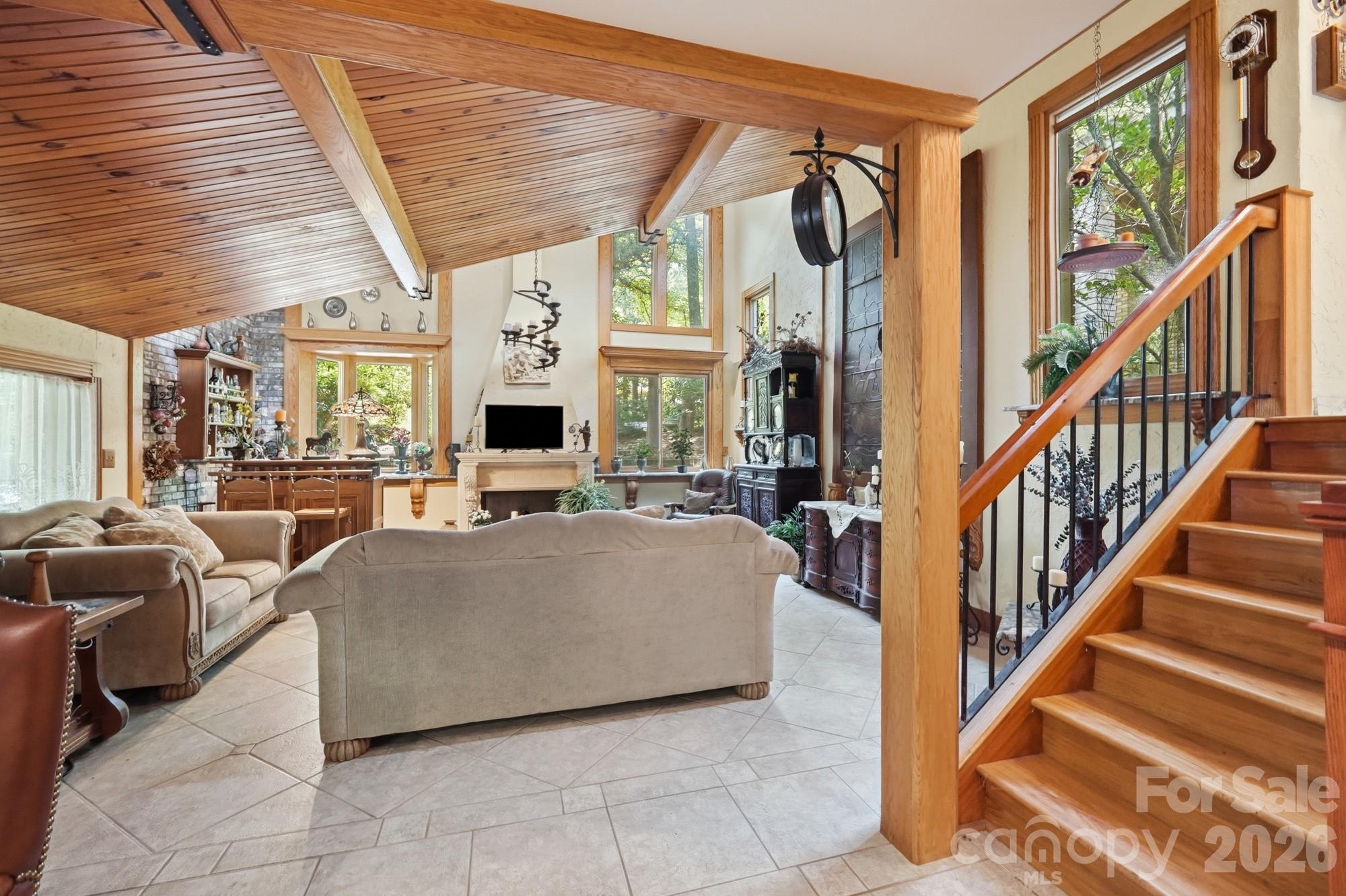 223 Millwood Lane — Charlotte