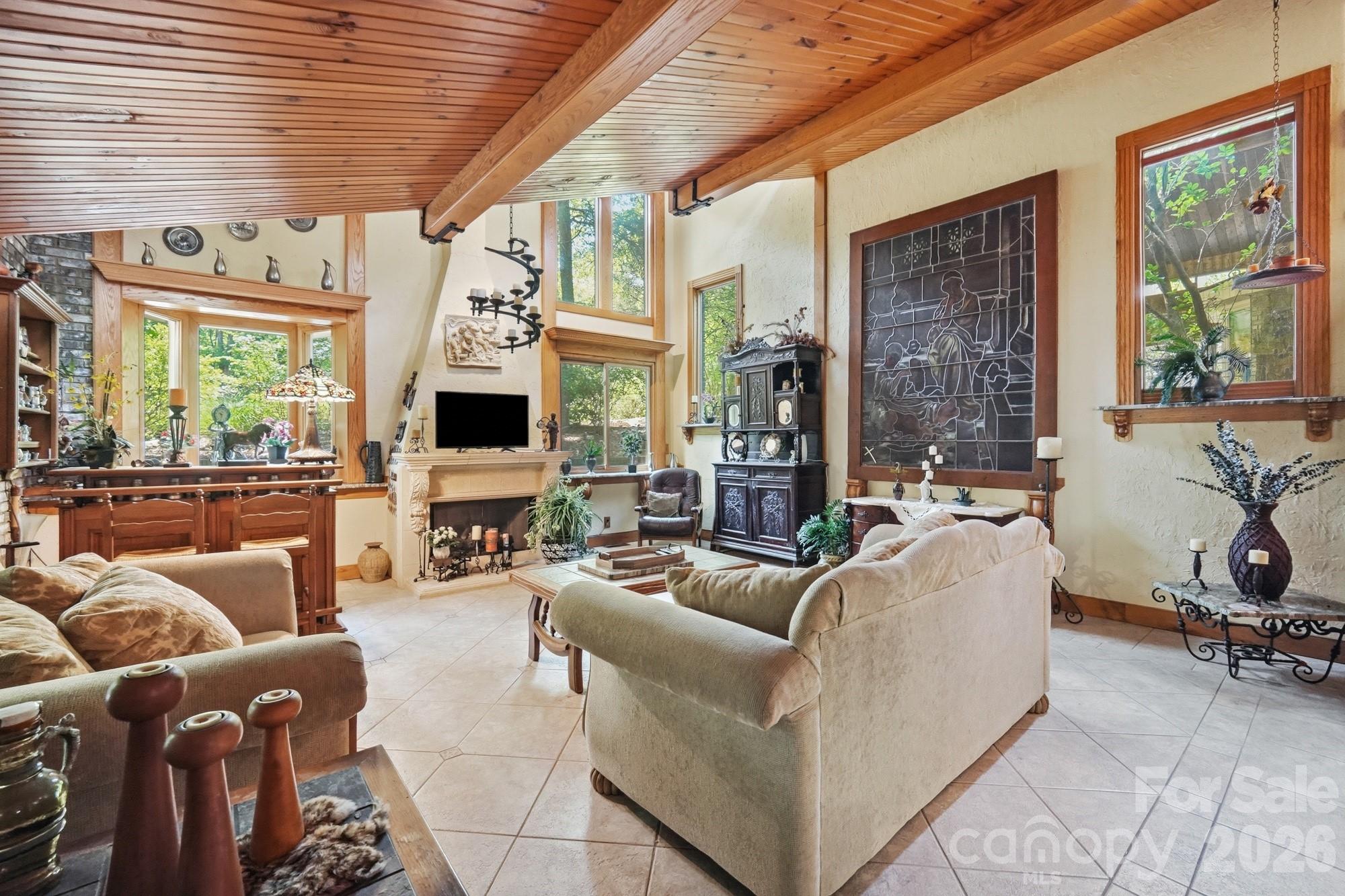 223 Millwood Lane — Charlotte